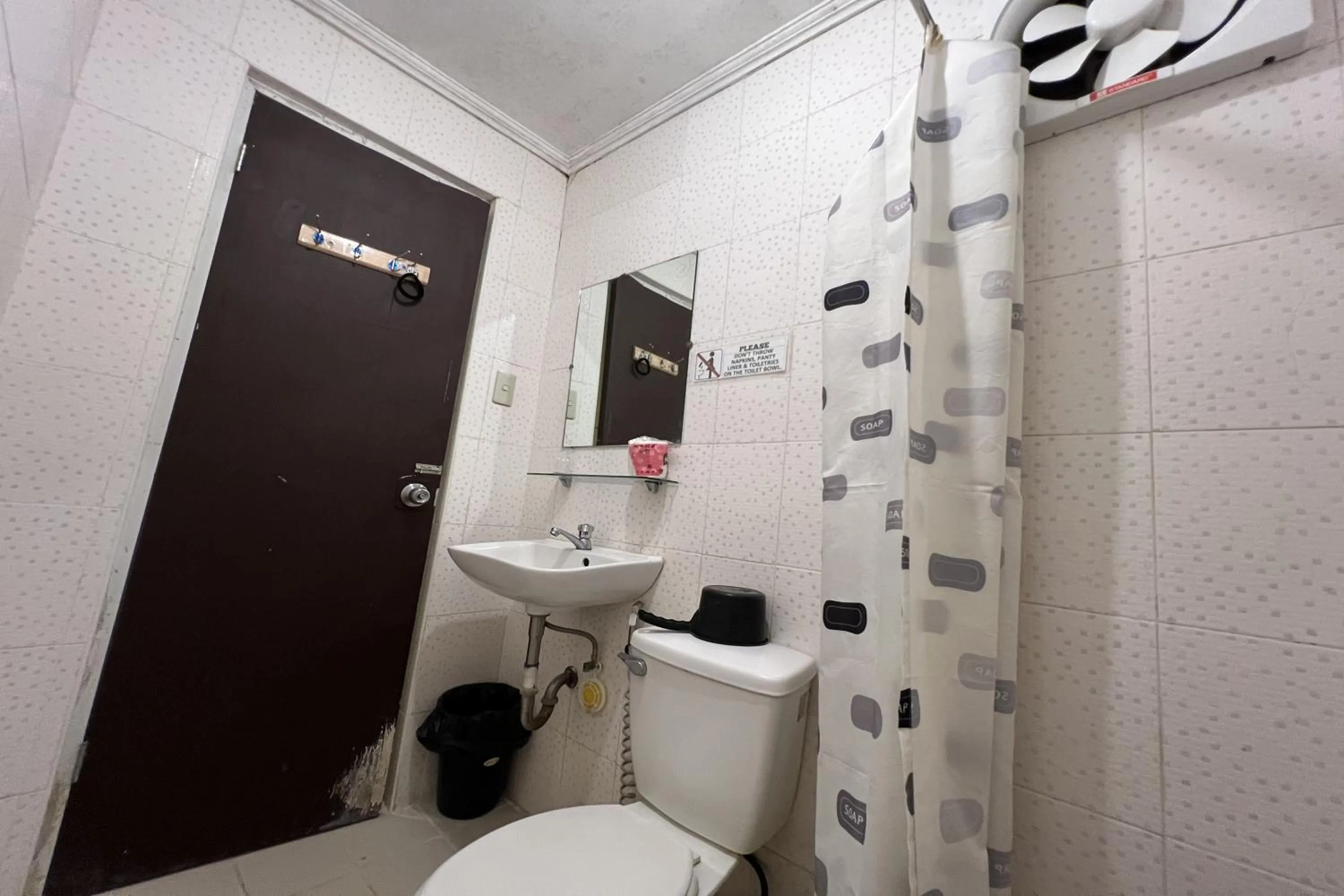 Toilet in Vista Venice Resort