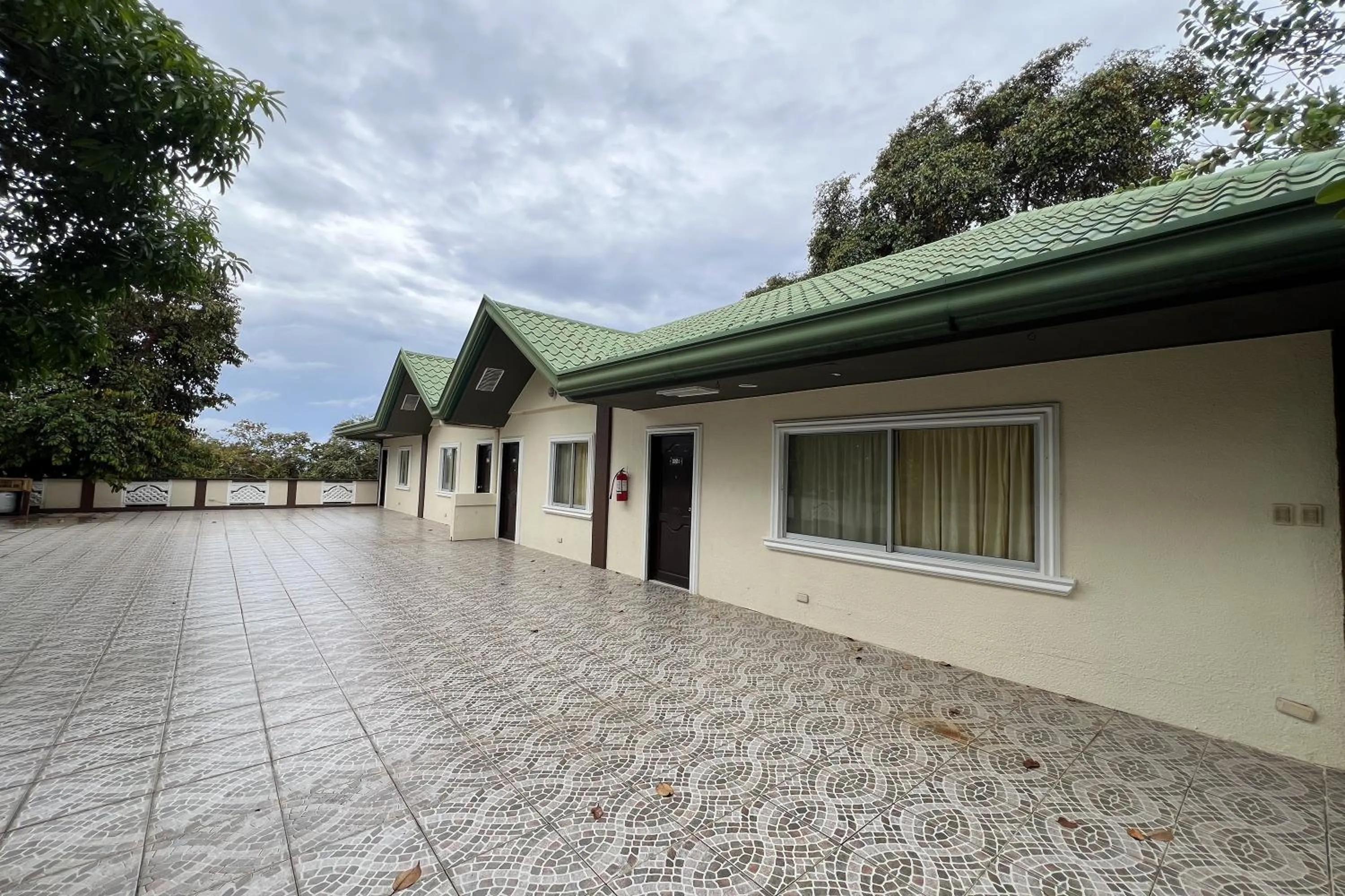 Property building in Vista Venice Resort