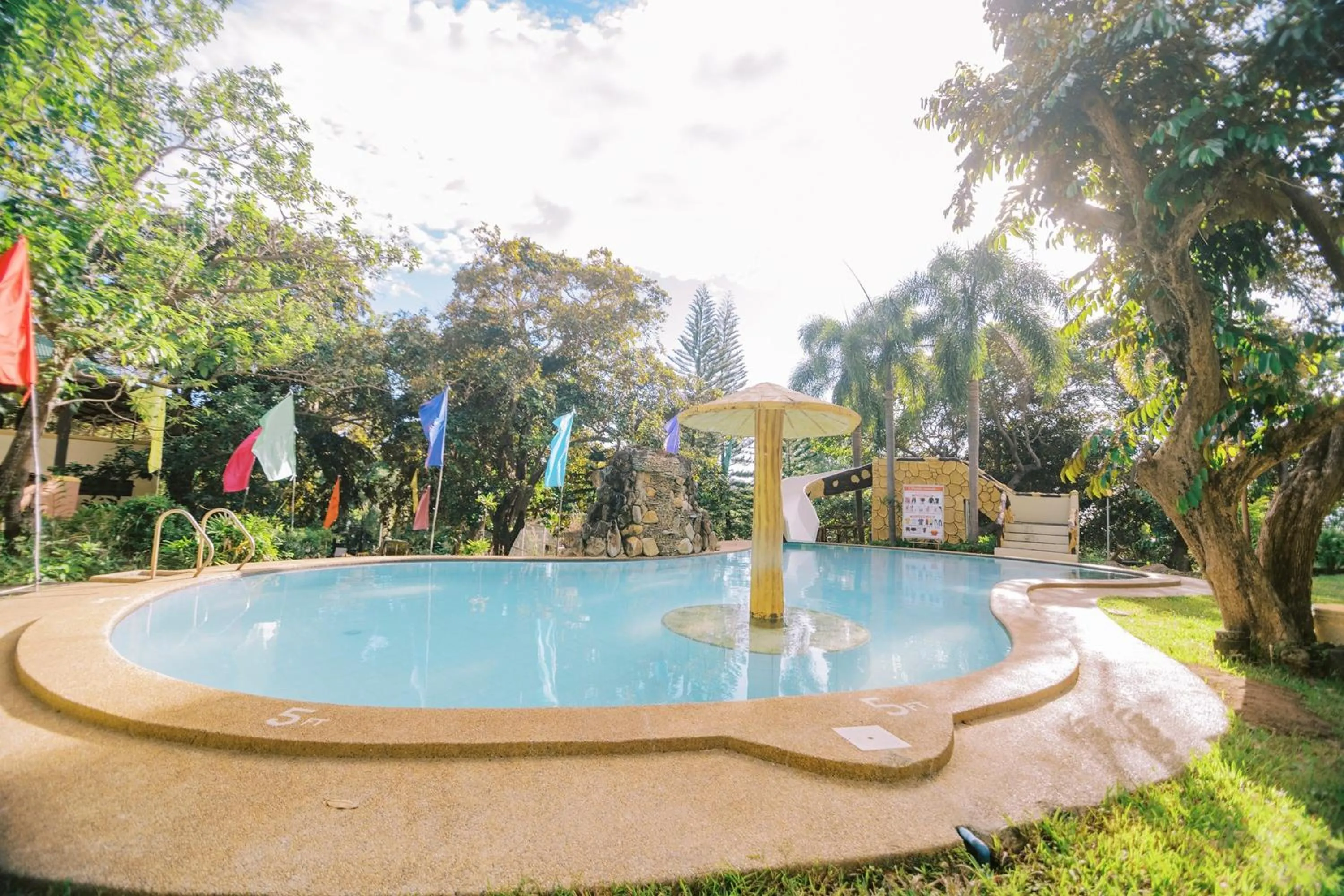 Swimming pool in Vista Venice Resort