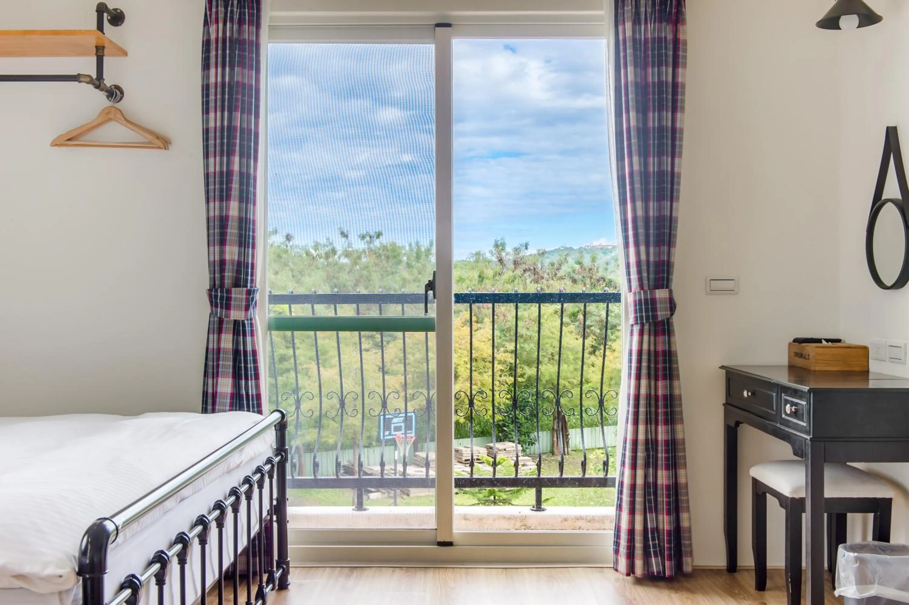 View (from property/room), Bed in Wilderness1138 Hualien B&B