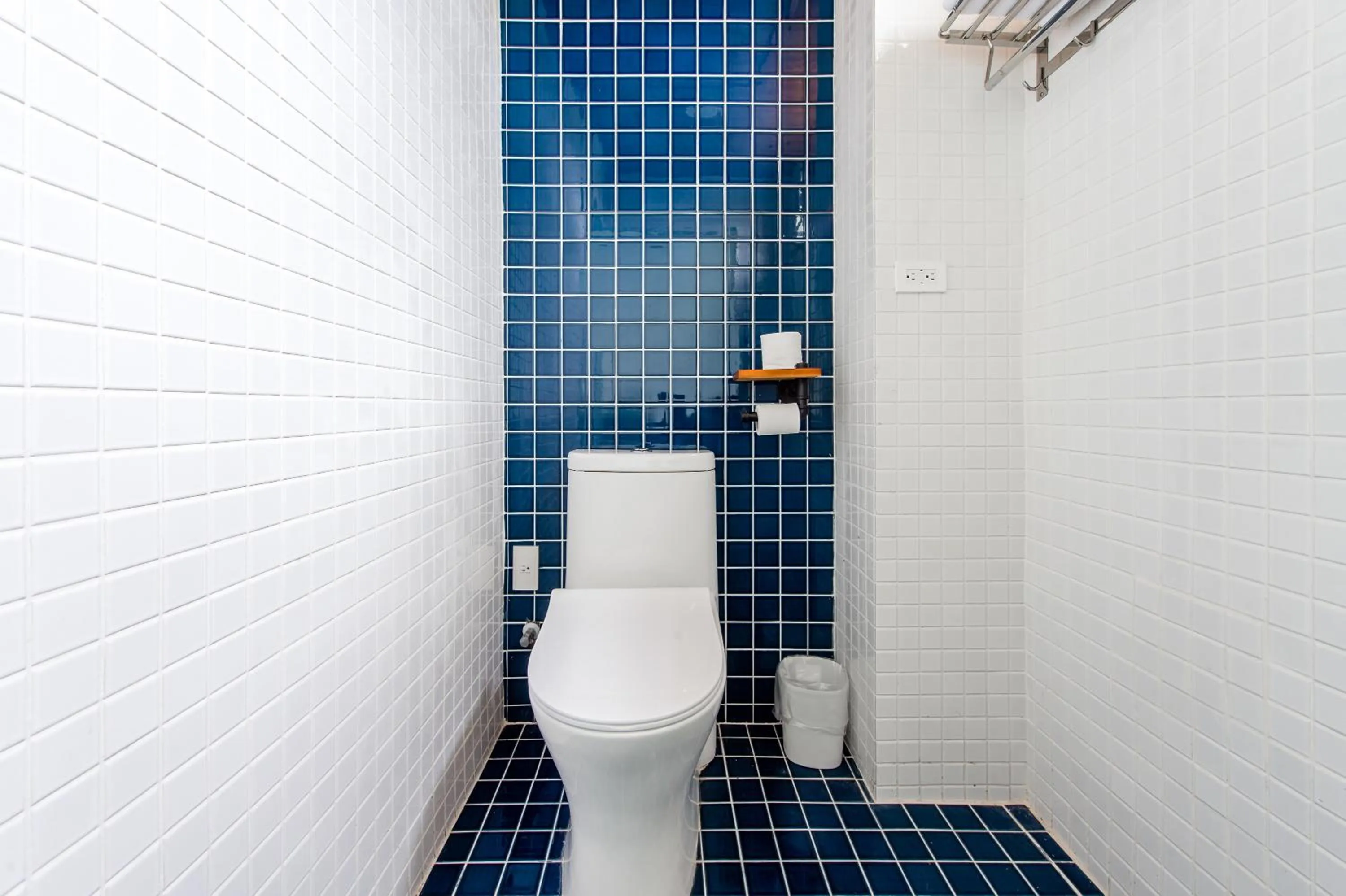 Toilet in Wilderness1138 Hualien B&B