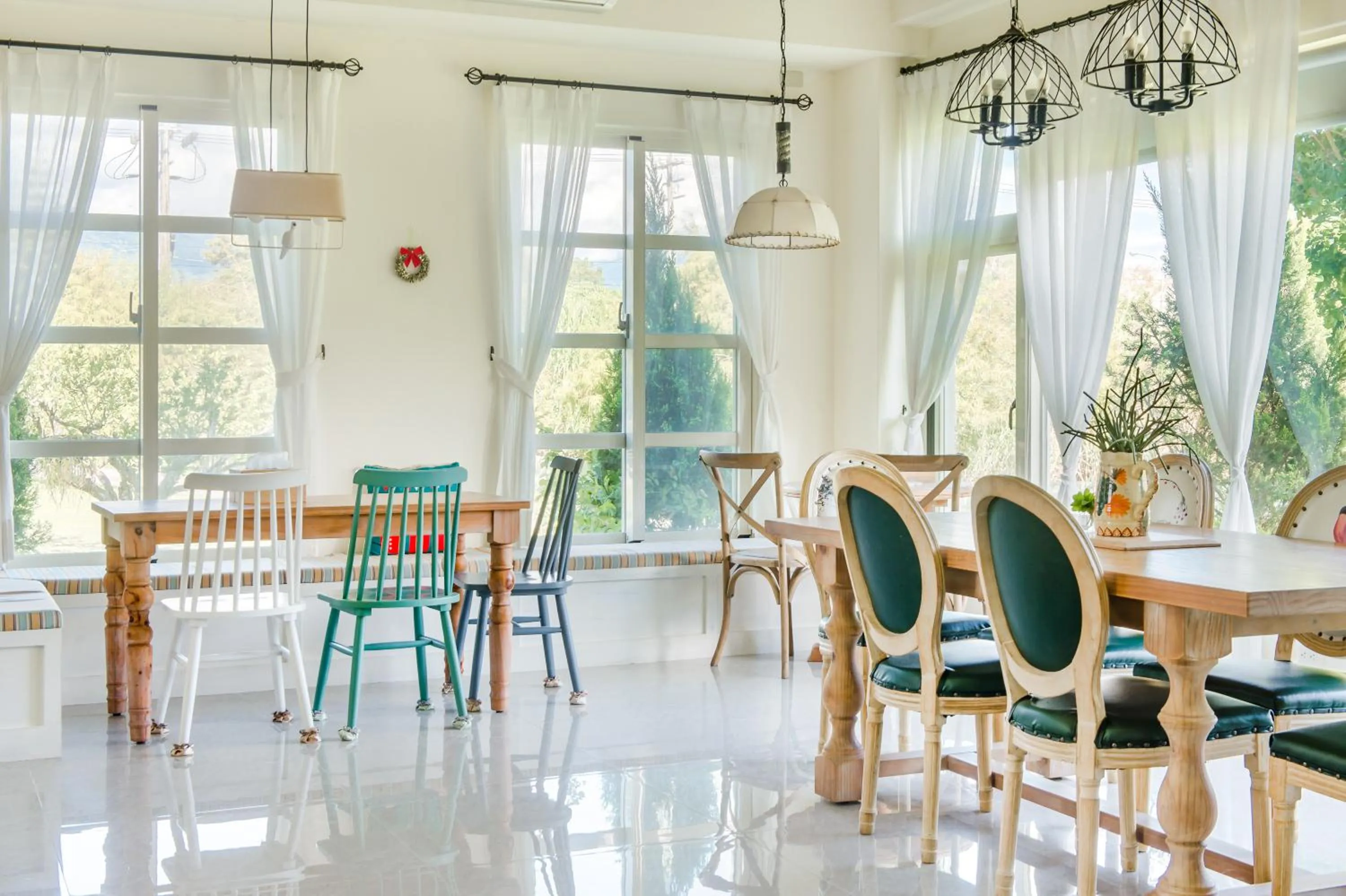 Dining area in Wilderness1138 Hualien B&B