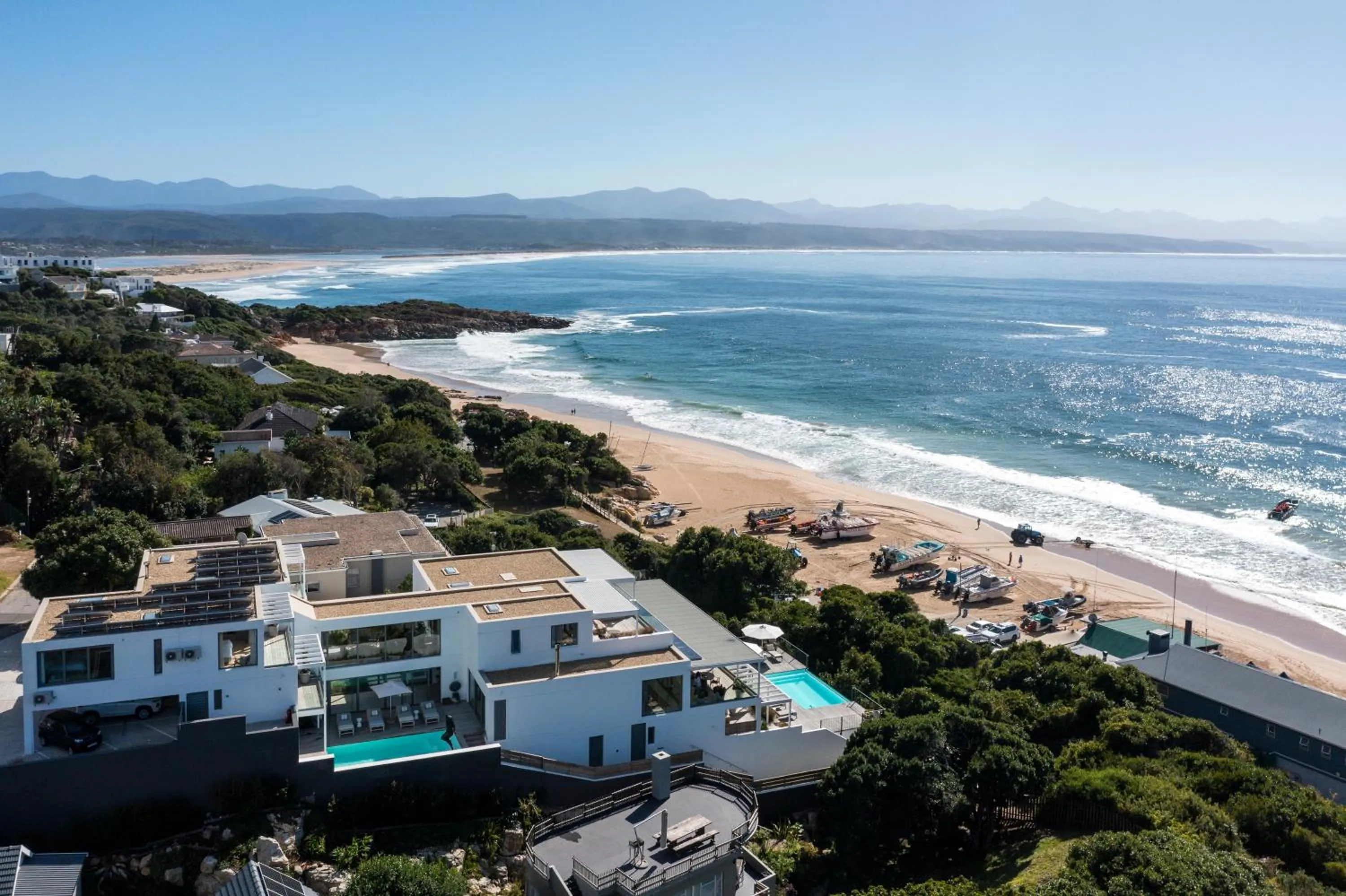 Property building in Walkers Beach