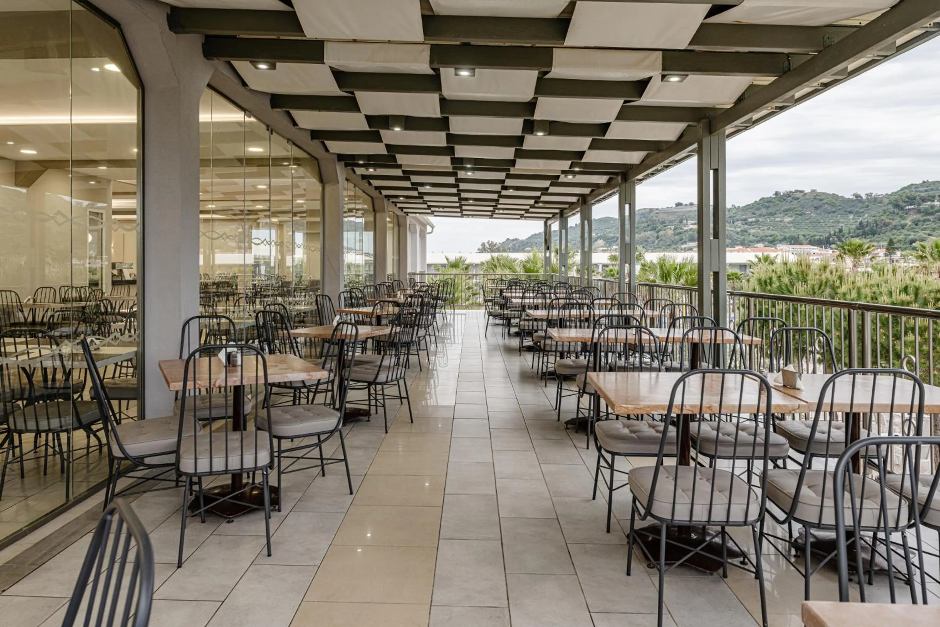 Restaurant/places to eat in Caretta Island