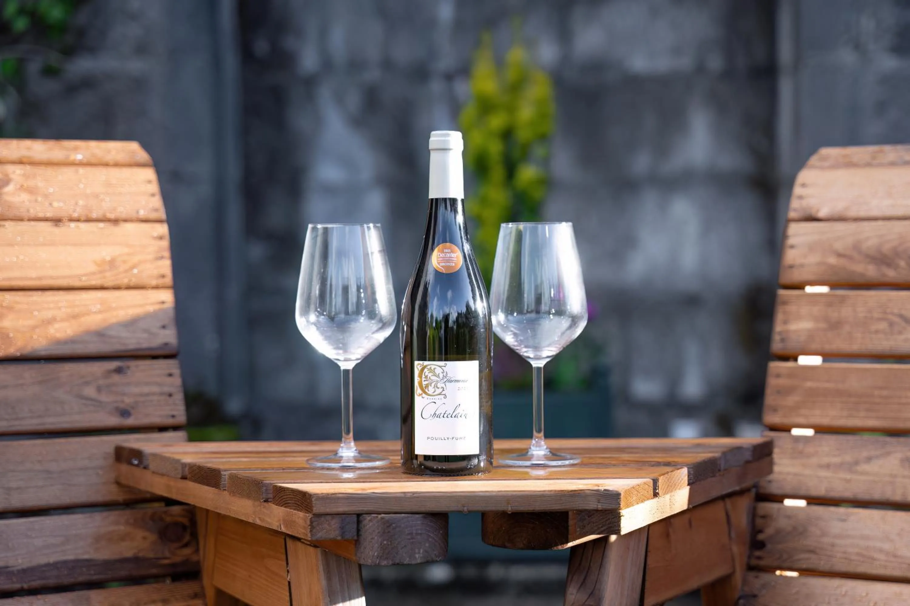 Food and drinks in Lonsdale House Boutique Apartments