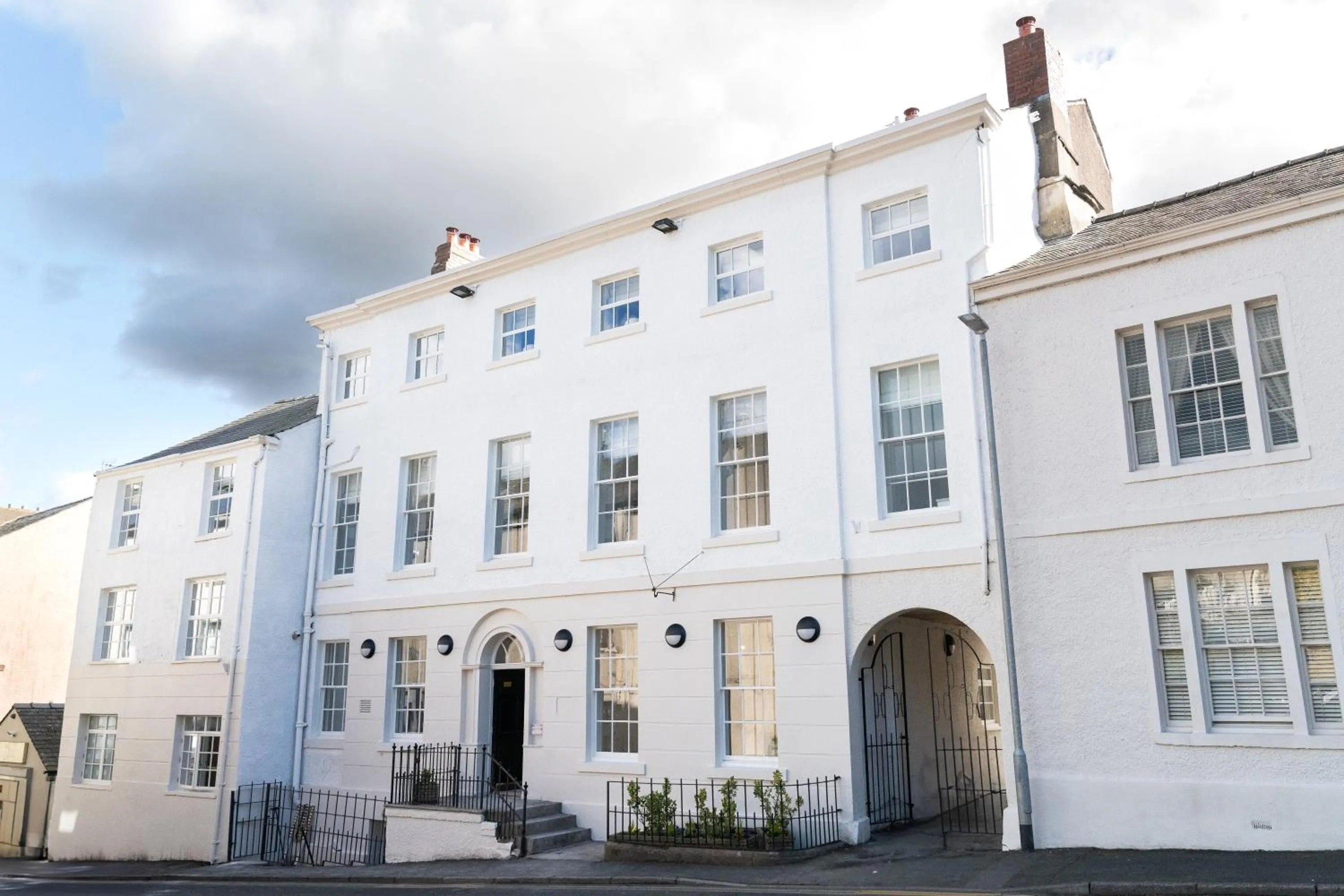 Property building in Lonsdale House Boutique Apartments