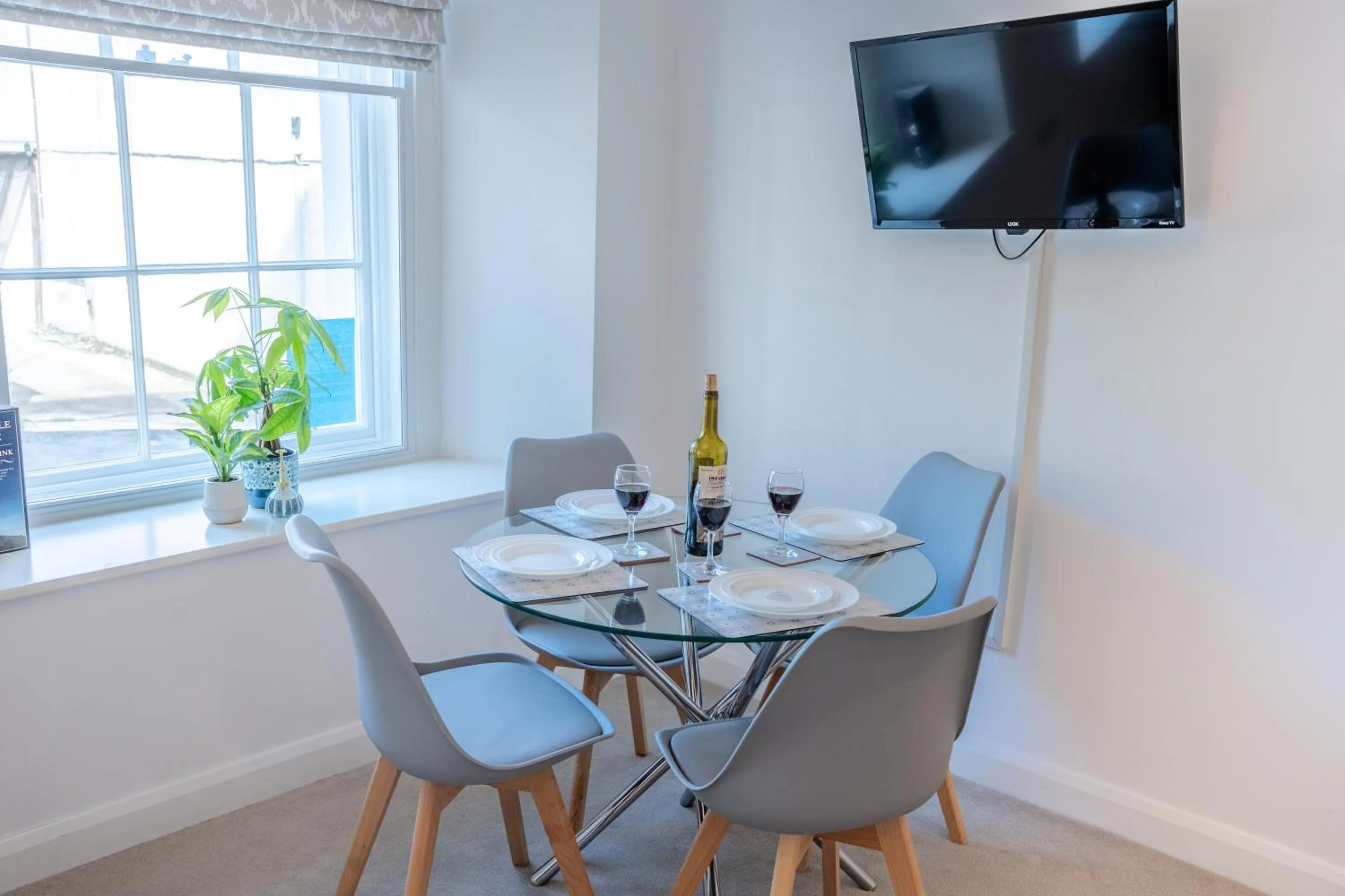 TV and multimedia in Lonsdale House Boutique Apartments