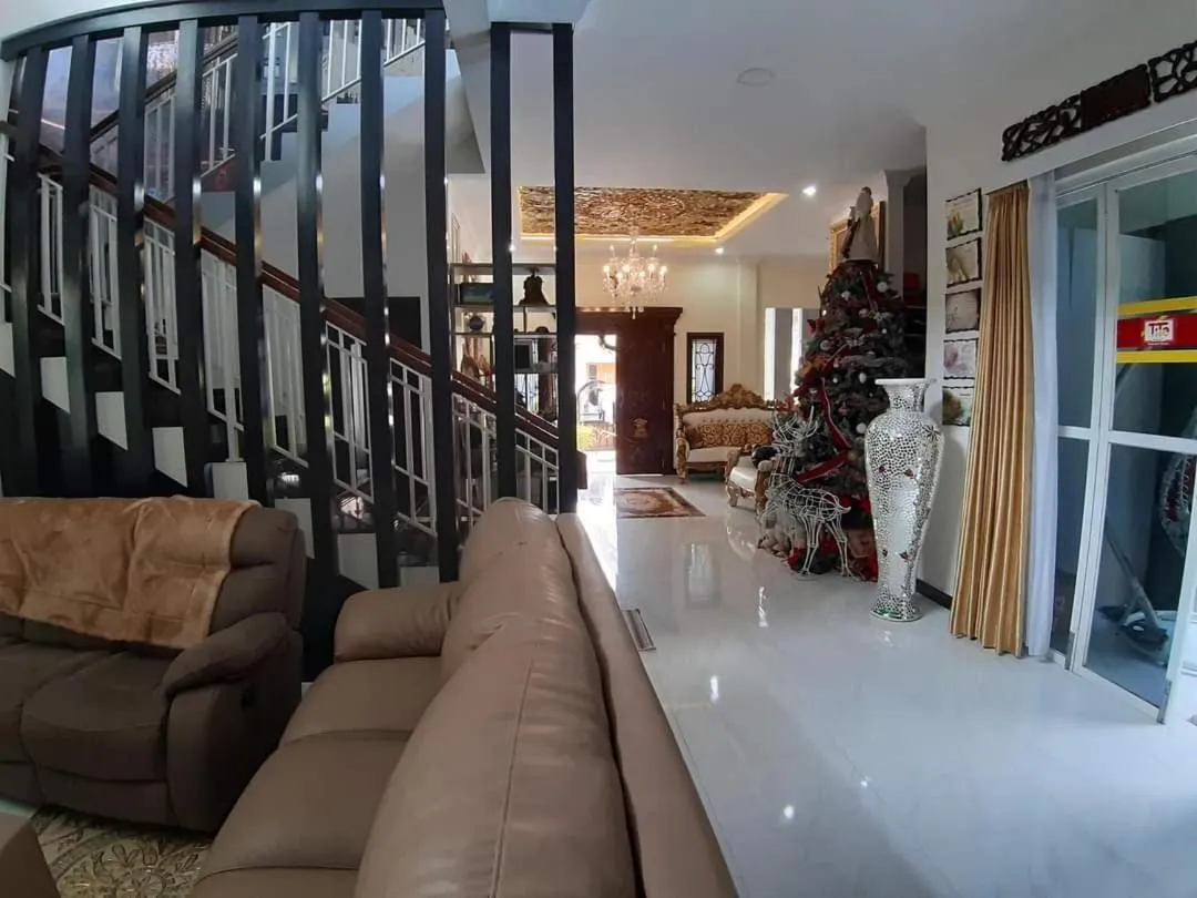 Family in Villa Melati Residence