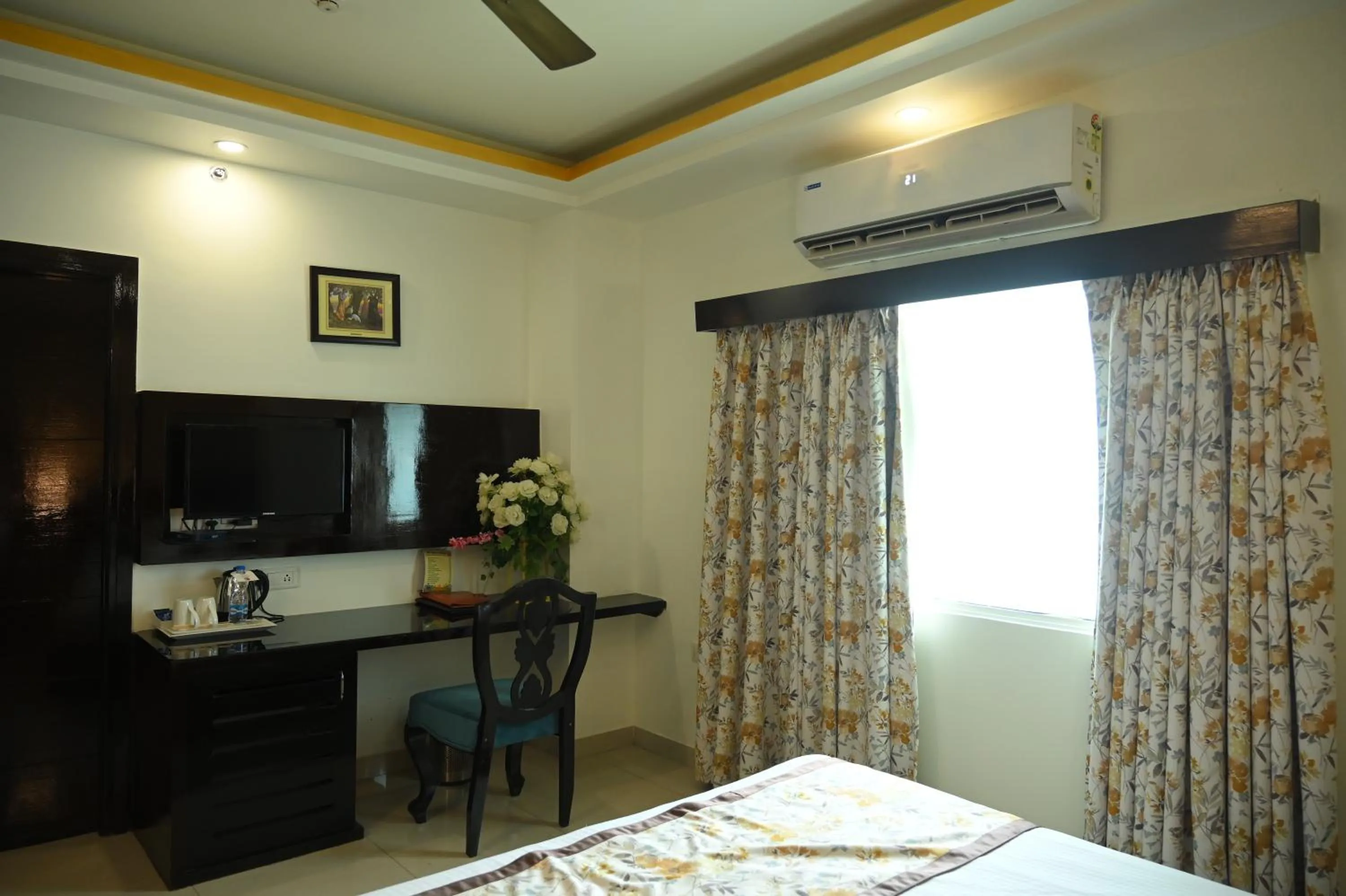 Bed in The Vaishnavi