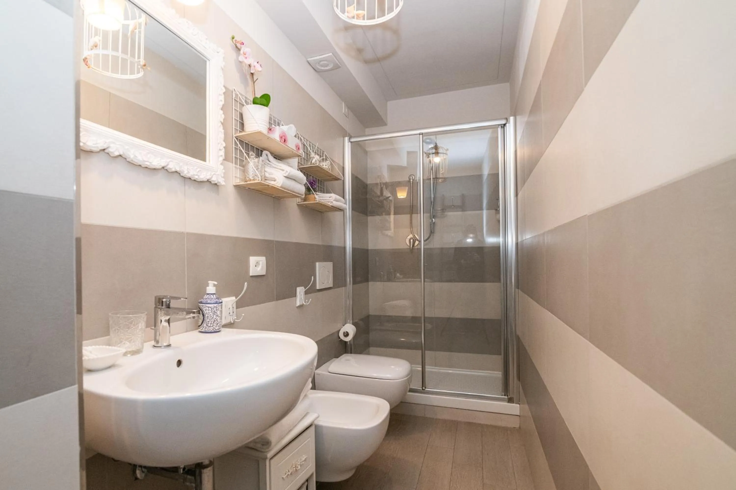 Bathroom in La Vecchia Tenenza B&B