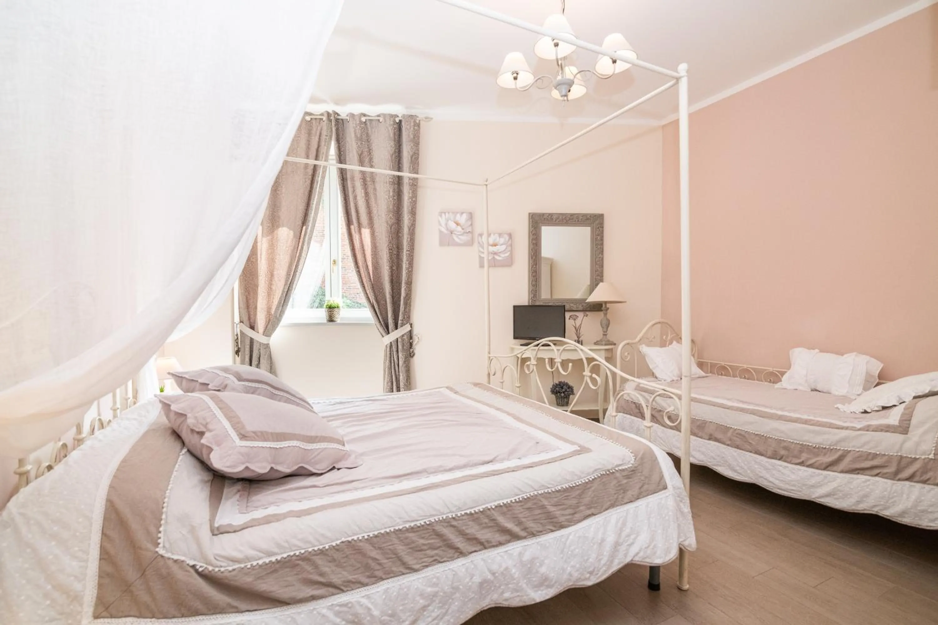 View (from property/room), Bed in La Vecchia Tenenza B&B