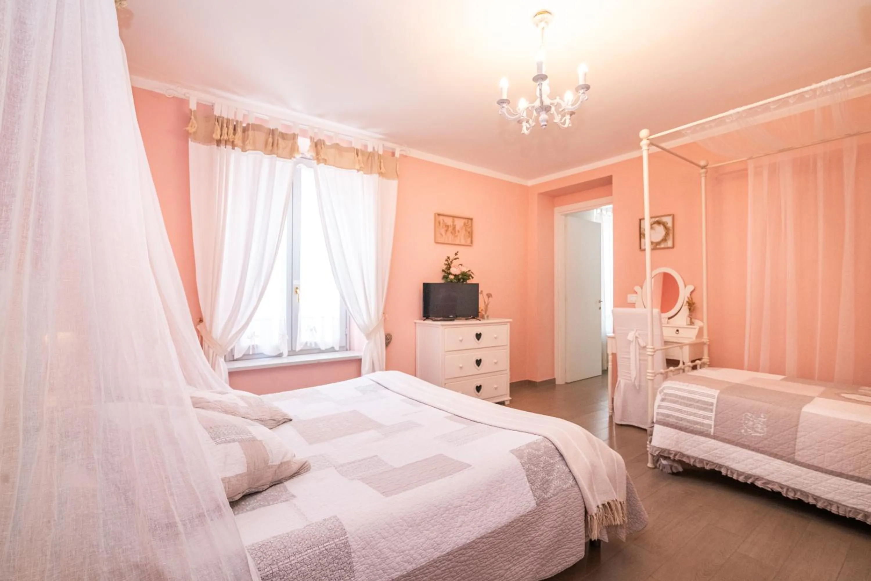 Bedroom, Bed in La Vecchia Tenenza B&B