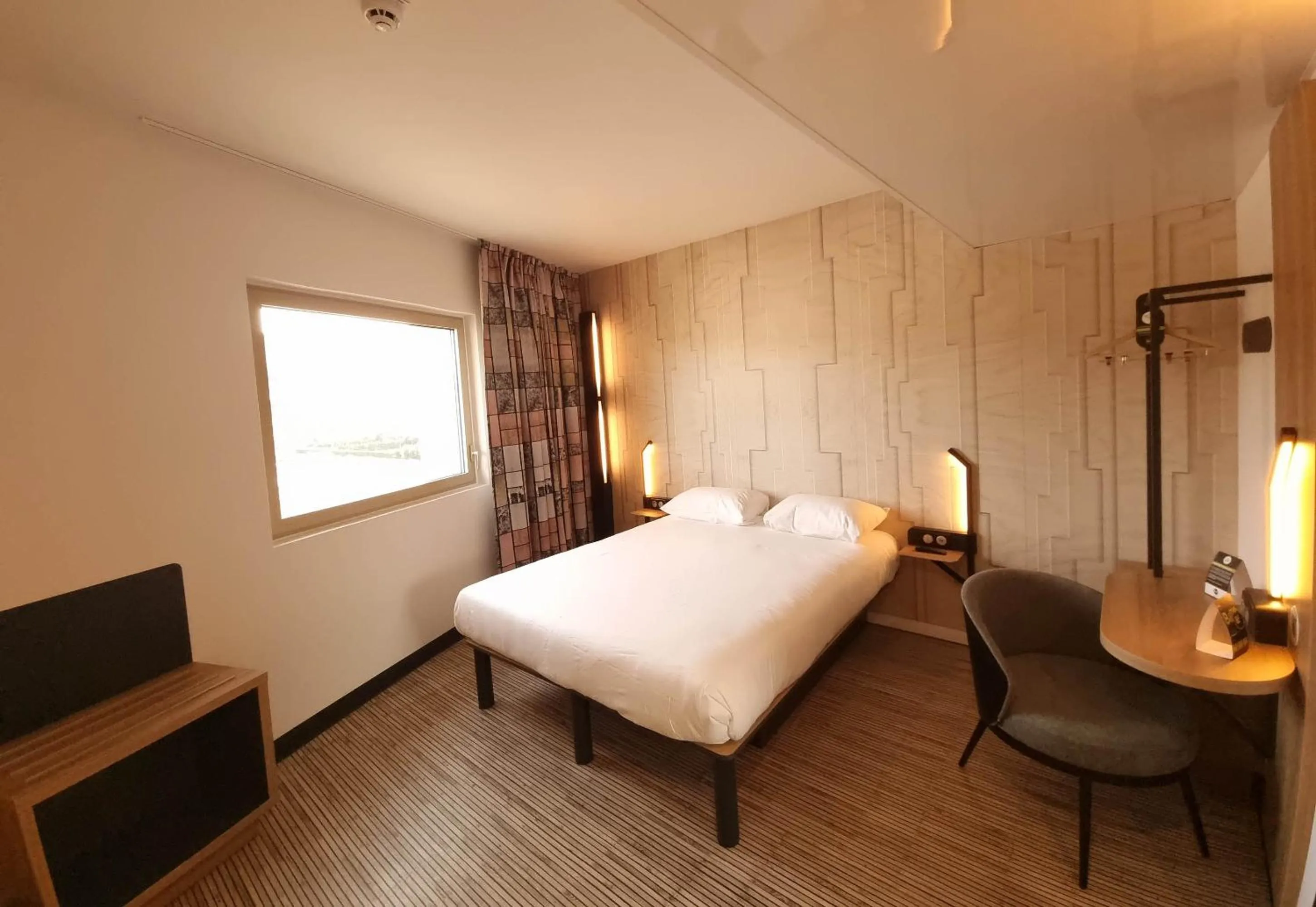 Bedroom, Bed in B&B HOTEL Nice Stade Riviera