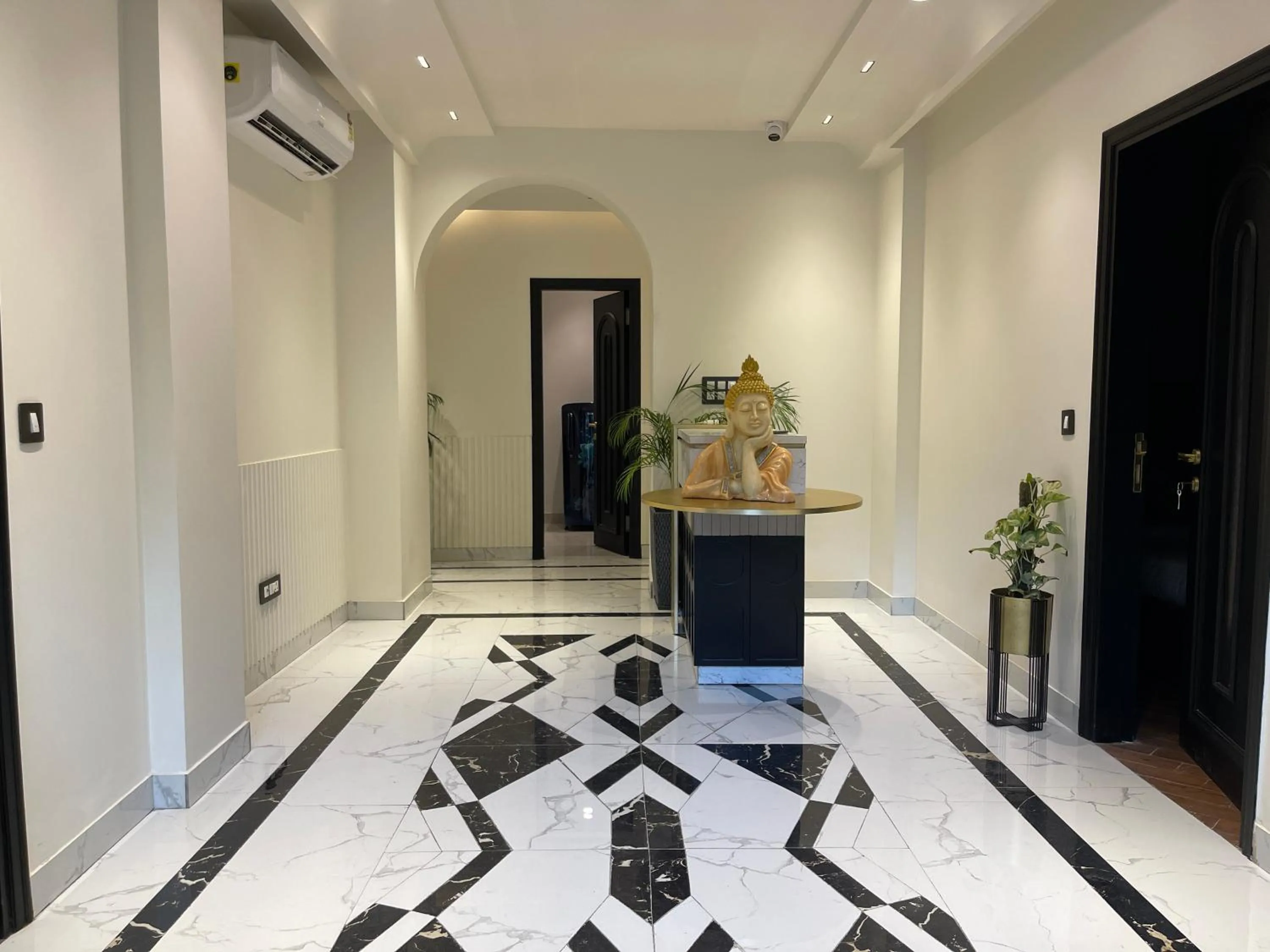 air conditioner in Bedchambers Stay near Select Citywalk, Saket