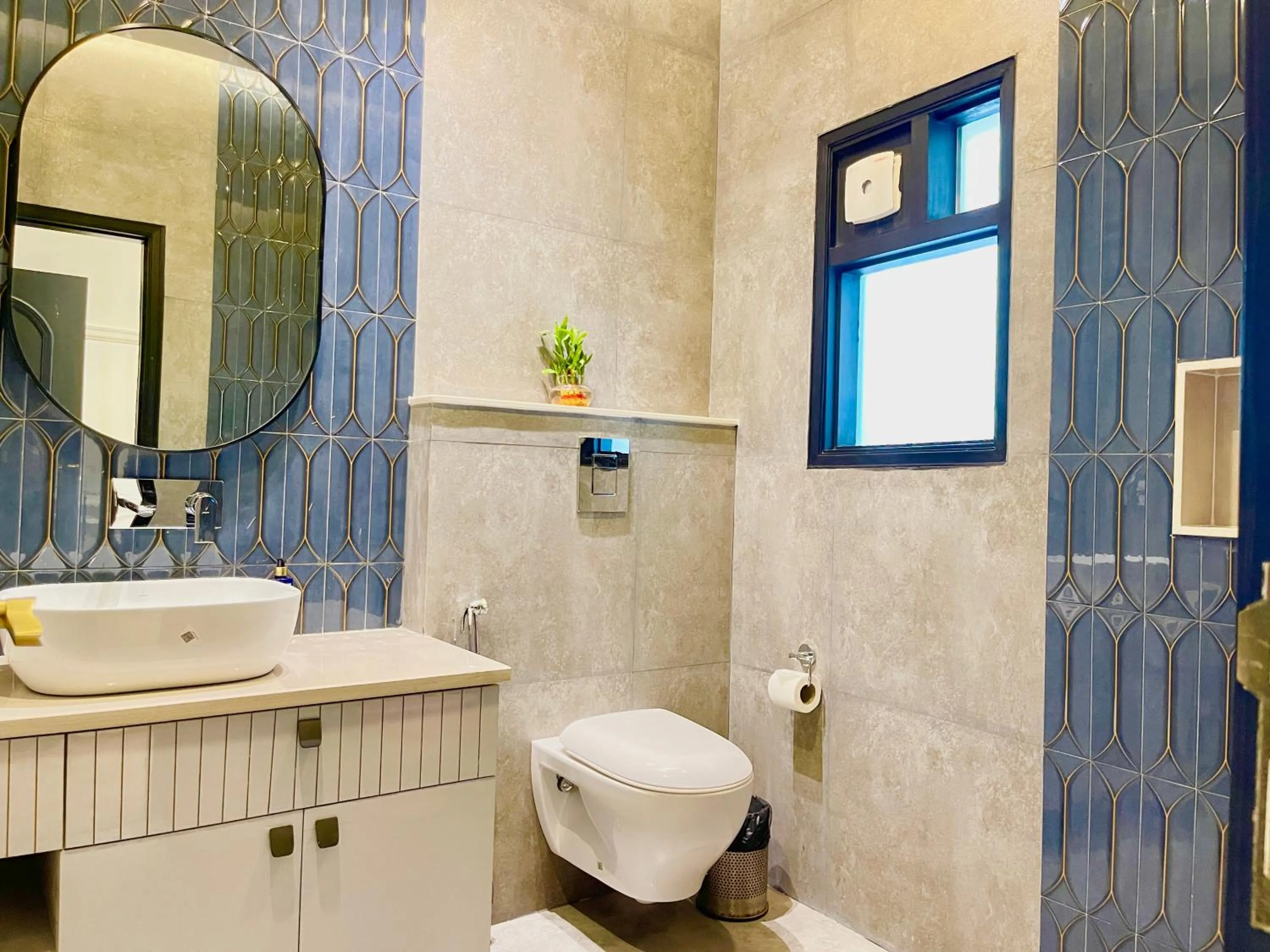 Shower in Bedchambers Stay near Select Citywalk, Saket