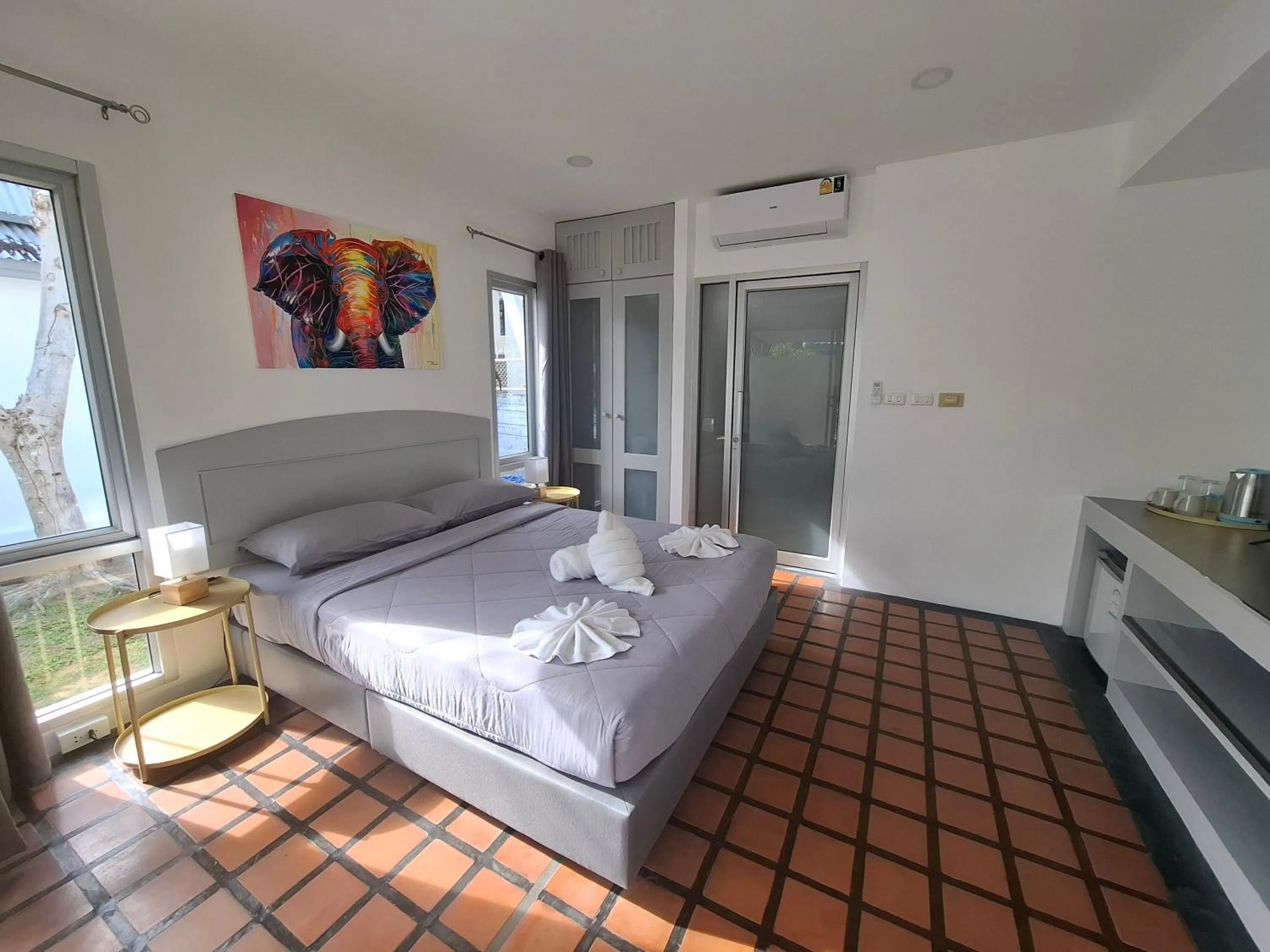 Bed in Thiptara Resort - adults only