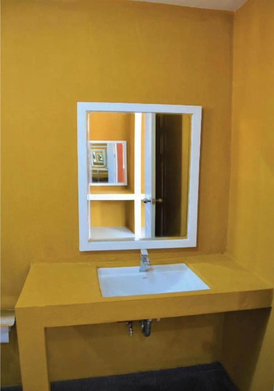 Bathroom in World Cat Beach & Resort เวิลด์แคท บีช แอนด์ รีสอร์ท