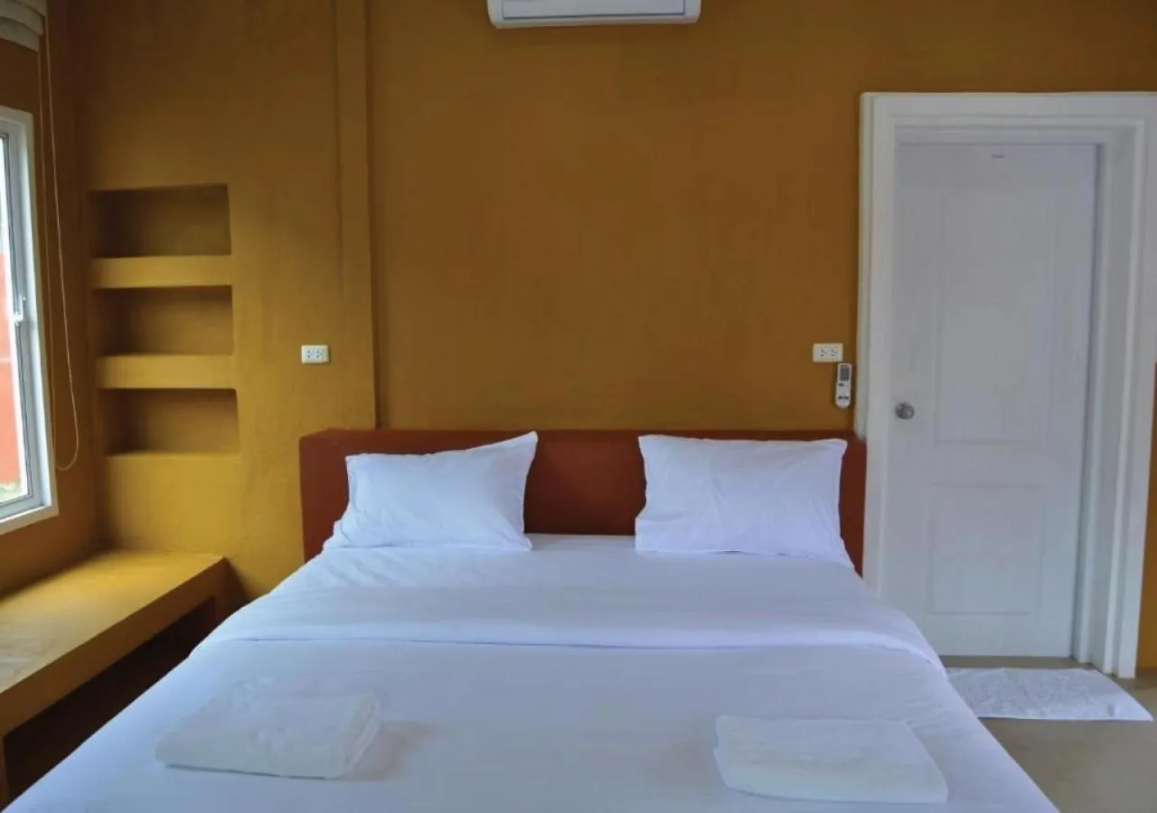 Bed in World Cat Beach & Resort เวิลด์แคท บีช แอนด์ รีสอร์ท