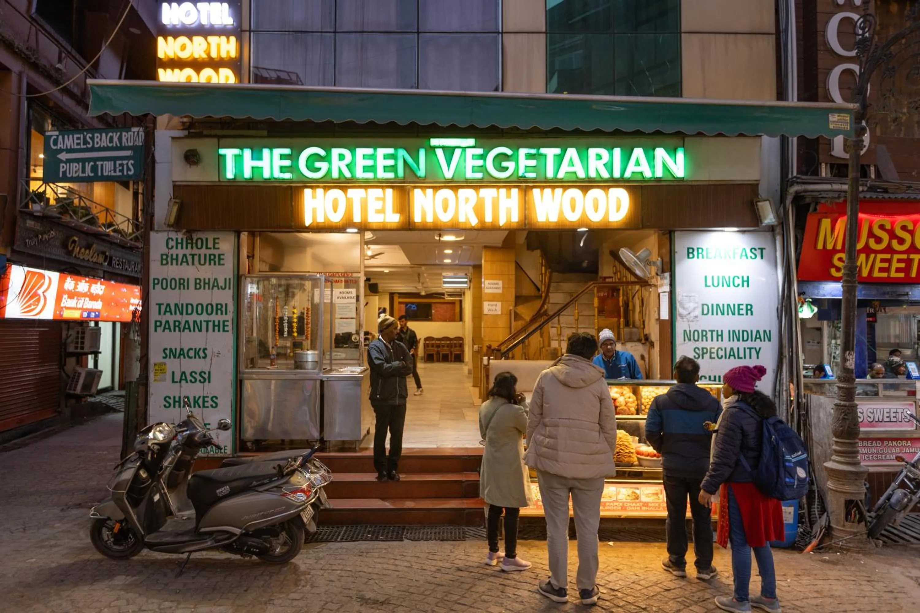 Property logo or sign in Hotel North Wood