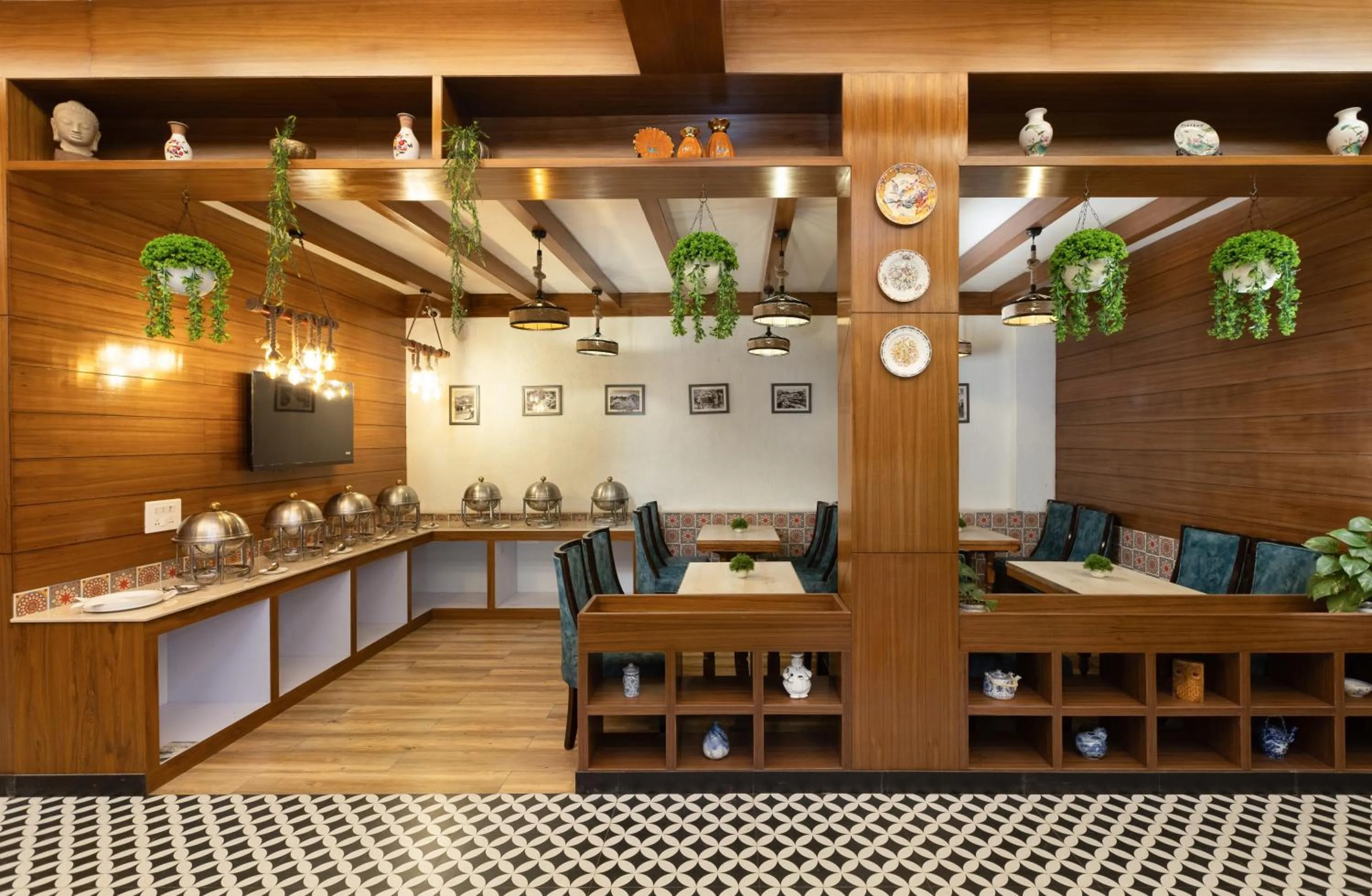 Lobby or reception in Hotel North Wood