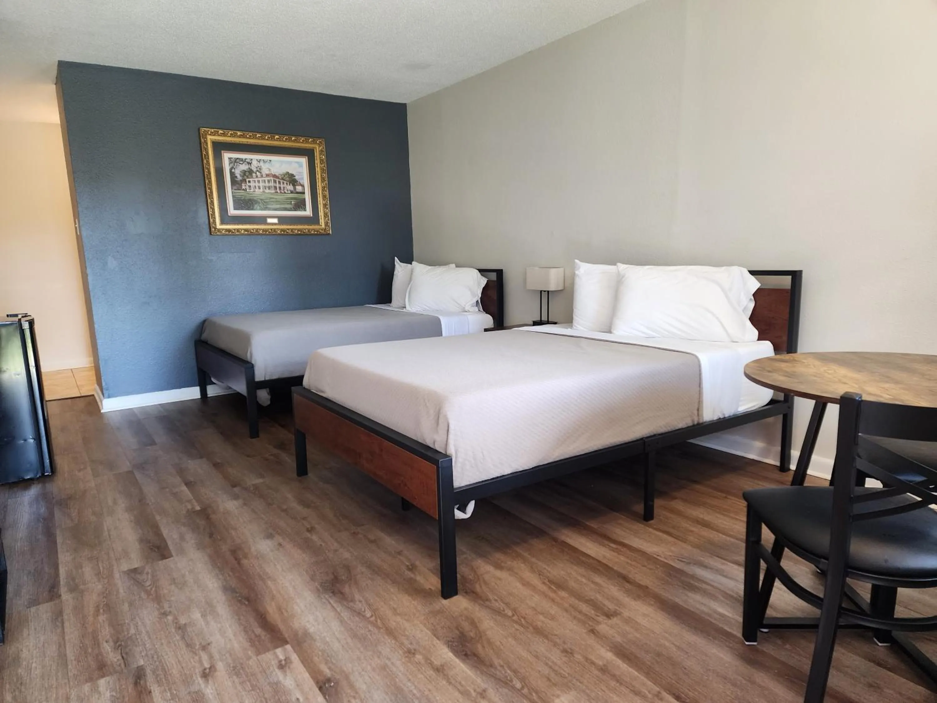 Bed in Red Carpet Inn - Houma