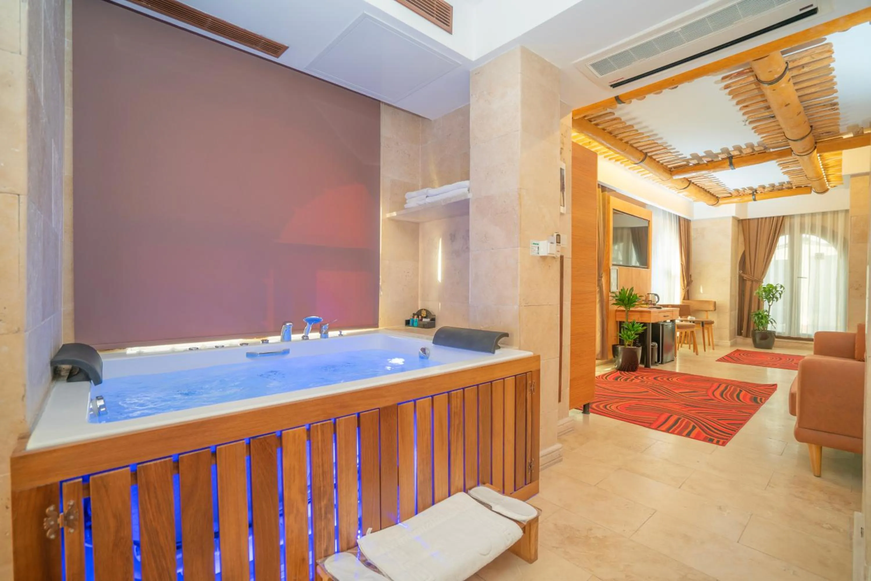 Hot Tub in PASHA PALACE HOTEL