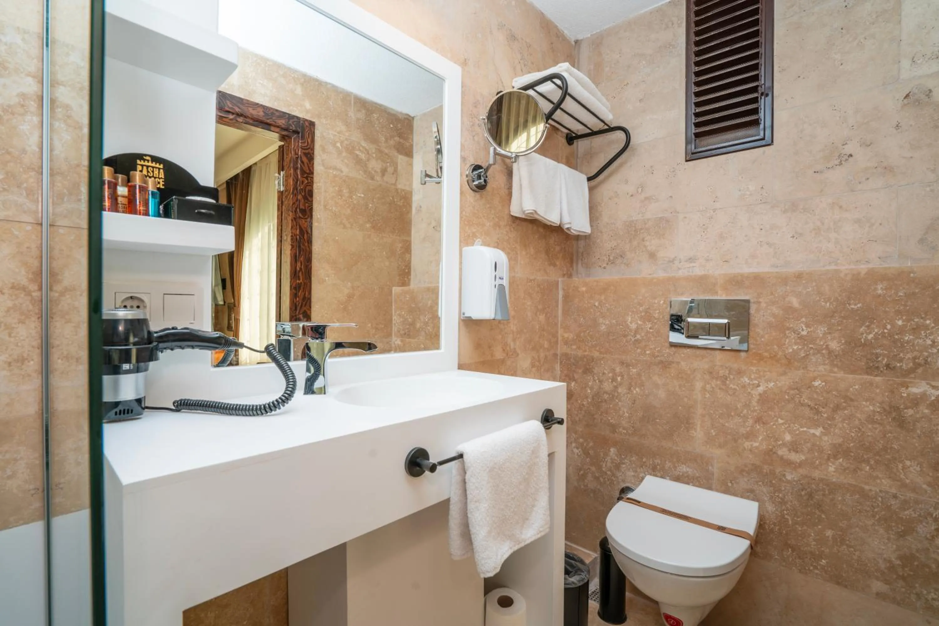 Bathroom in PASHA PALACE HOTEL