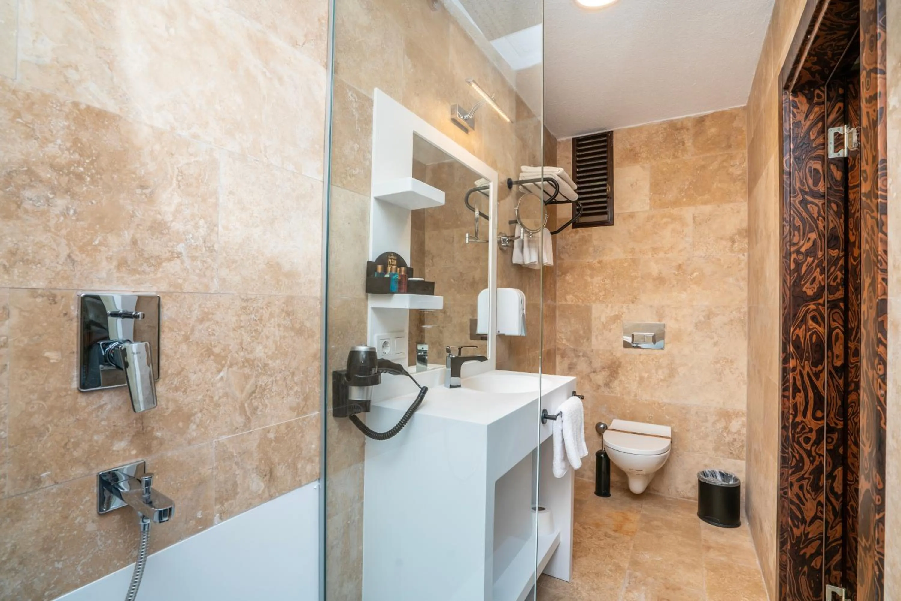 Bathroom in PASHA PALACE HOTEL