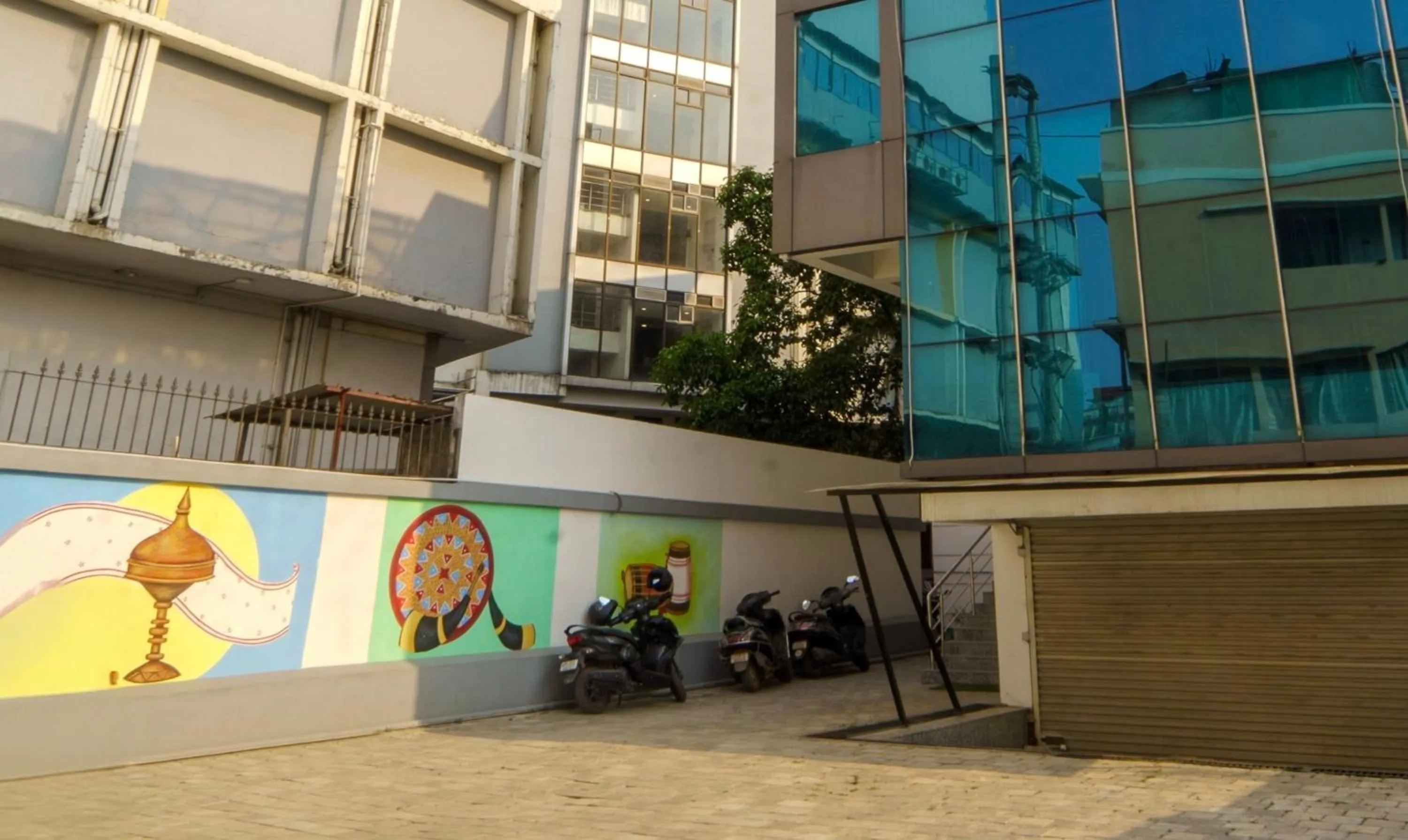 Parking in Treebo Park Palace