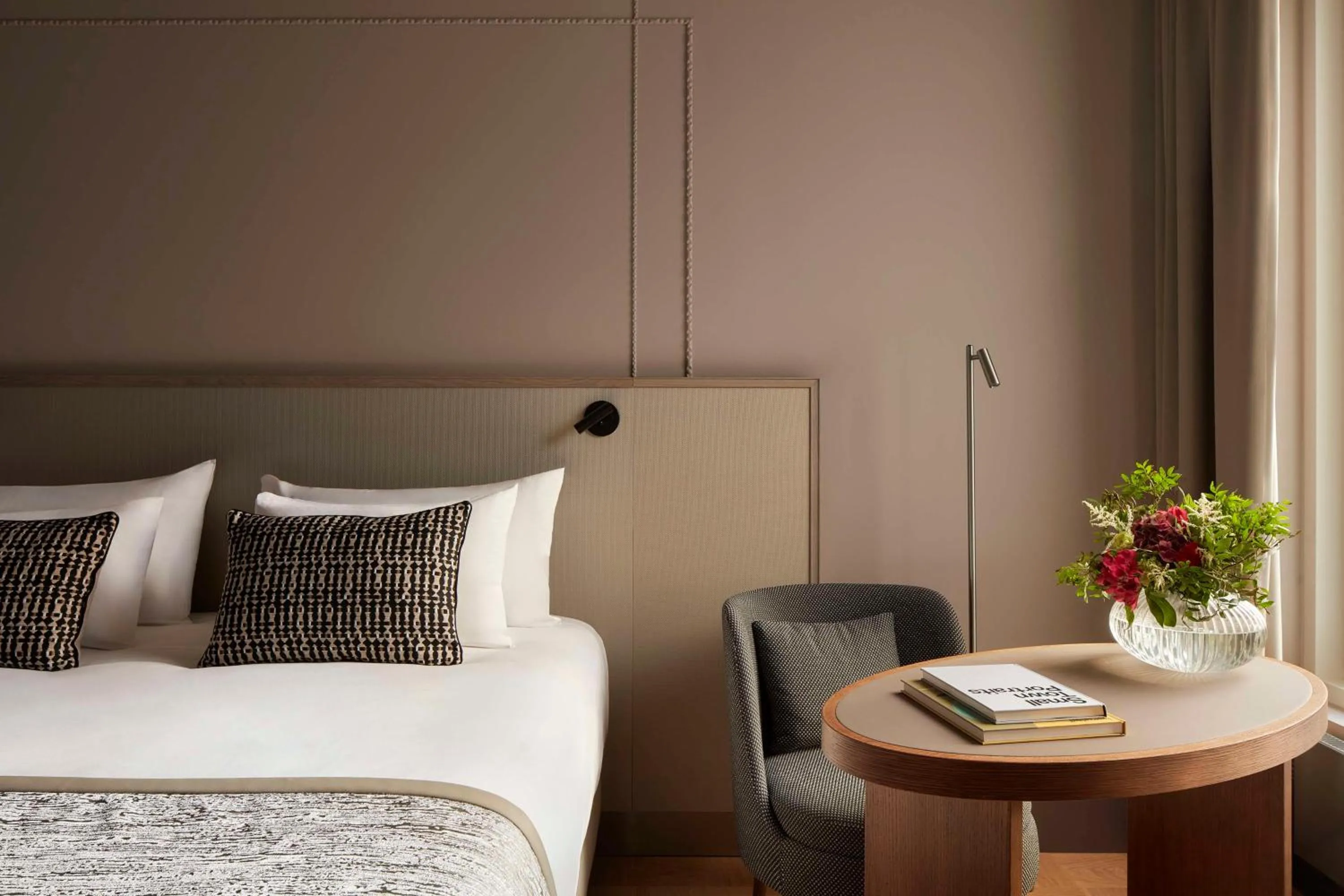 Bedroom, Bed in NH Collection Helsinki Grand Hansa