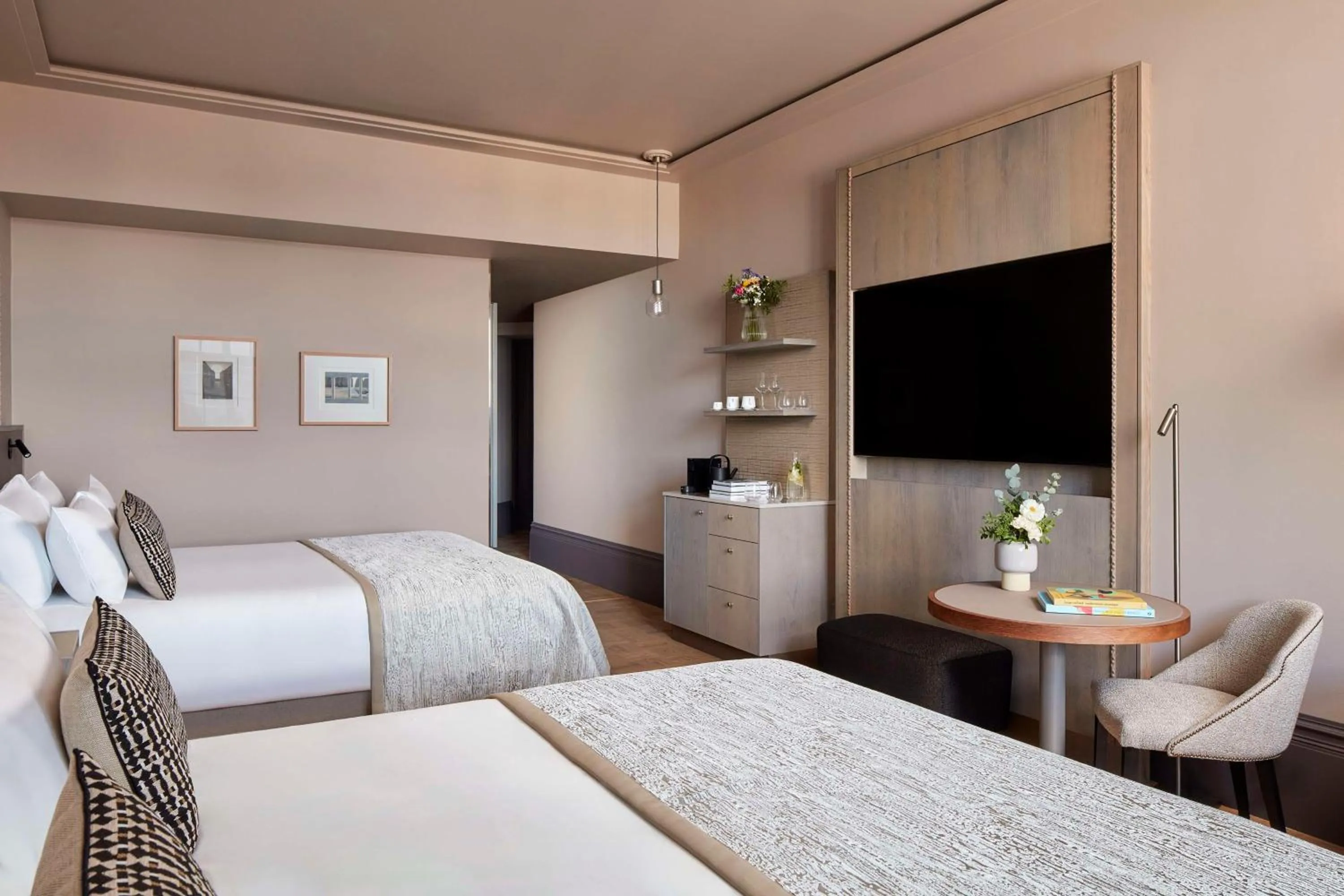 Bedroom, Bed in NH Collection Helsinki Grand Hansa