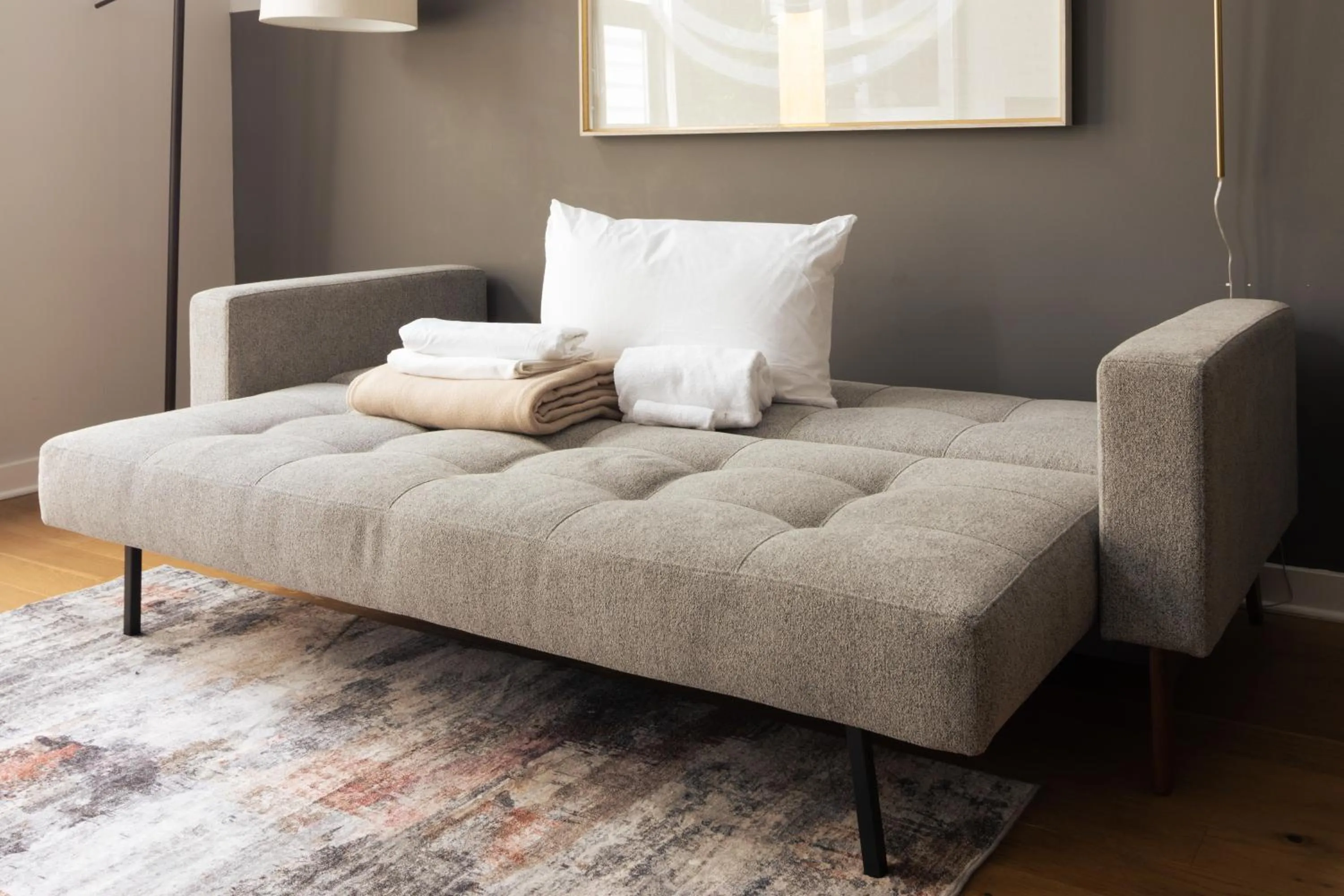 Living room in Sosuite at The Vine - Old City