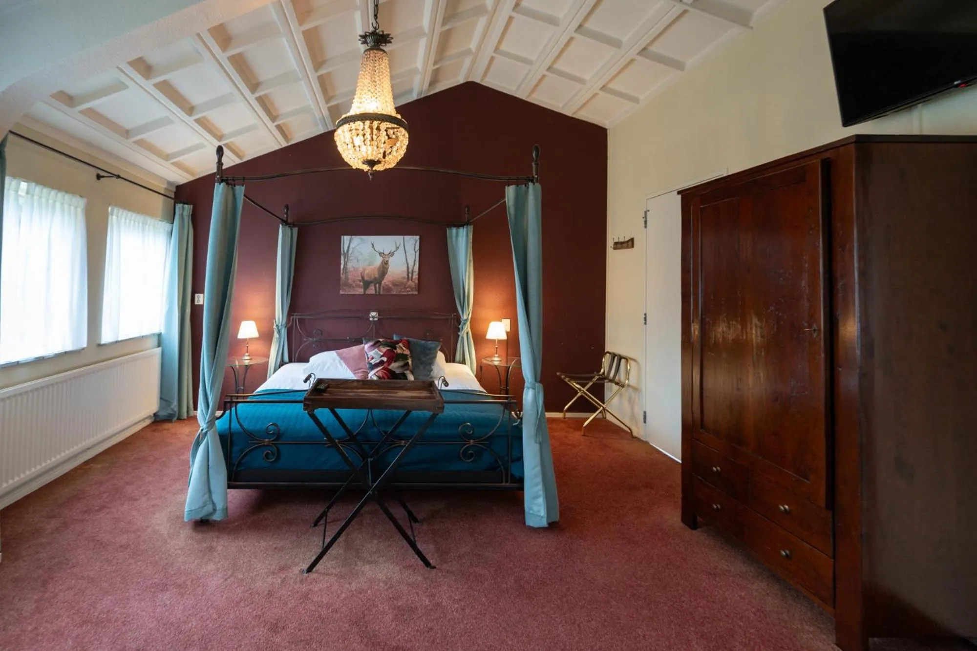 Bed in Landgoed Stakenberg - Hotel & Bungalows