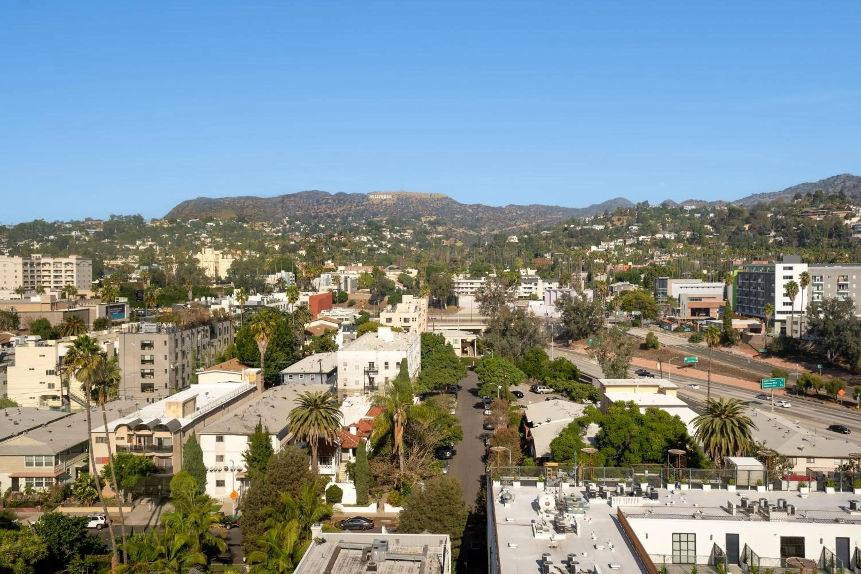 Area and facilities in Kasa Sunset Los Angeles