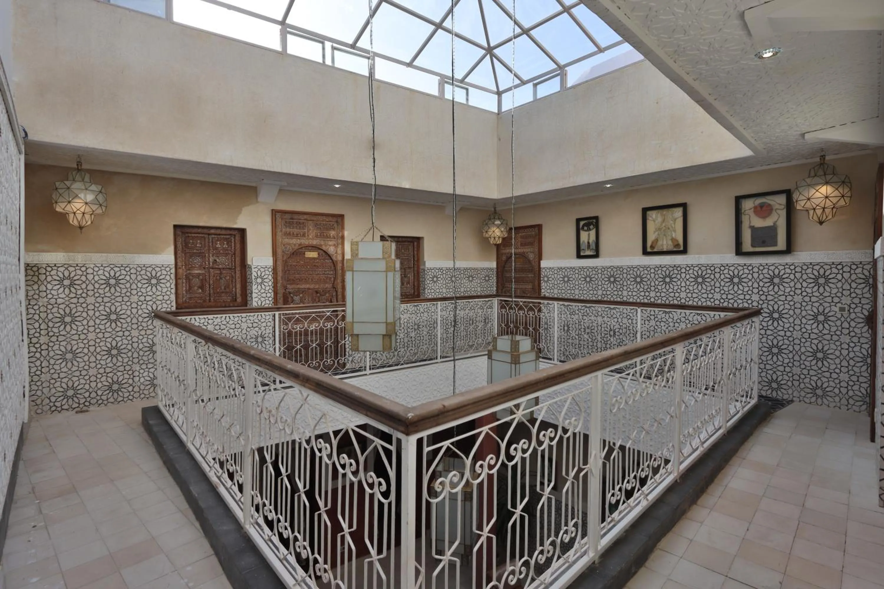 Patio in Riad La Fayette Bed & Breakfast