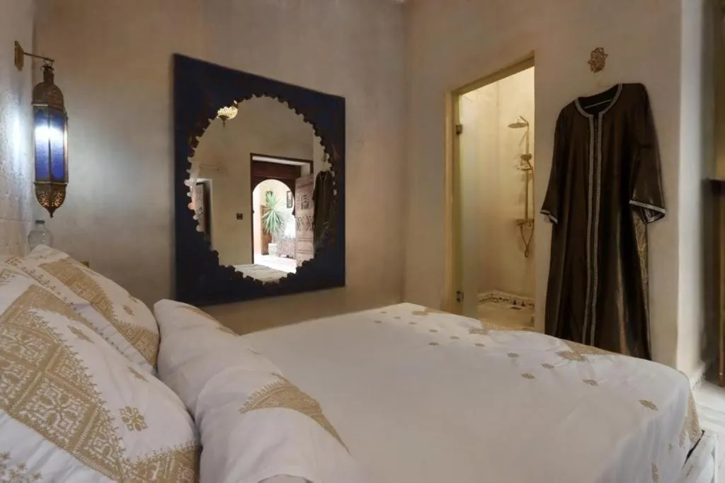 Bed in Riad La Fayette Bed & Breakfast