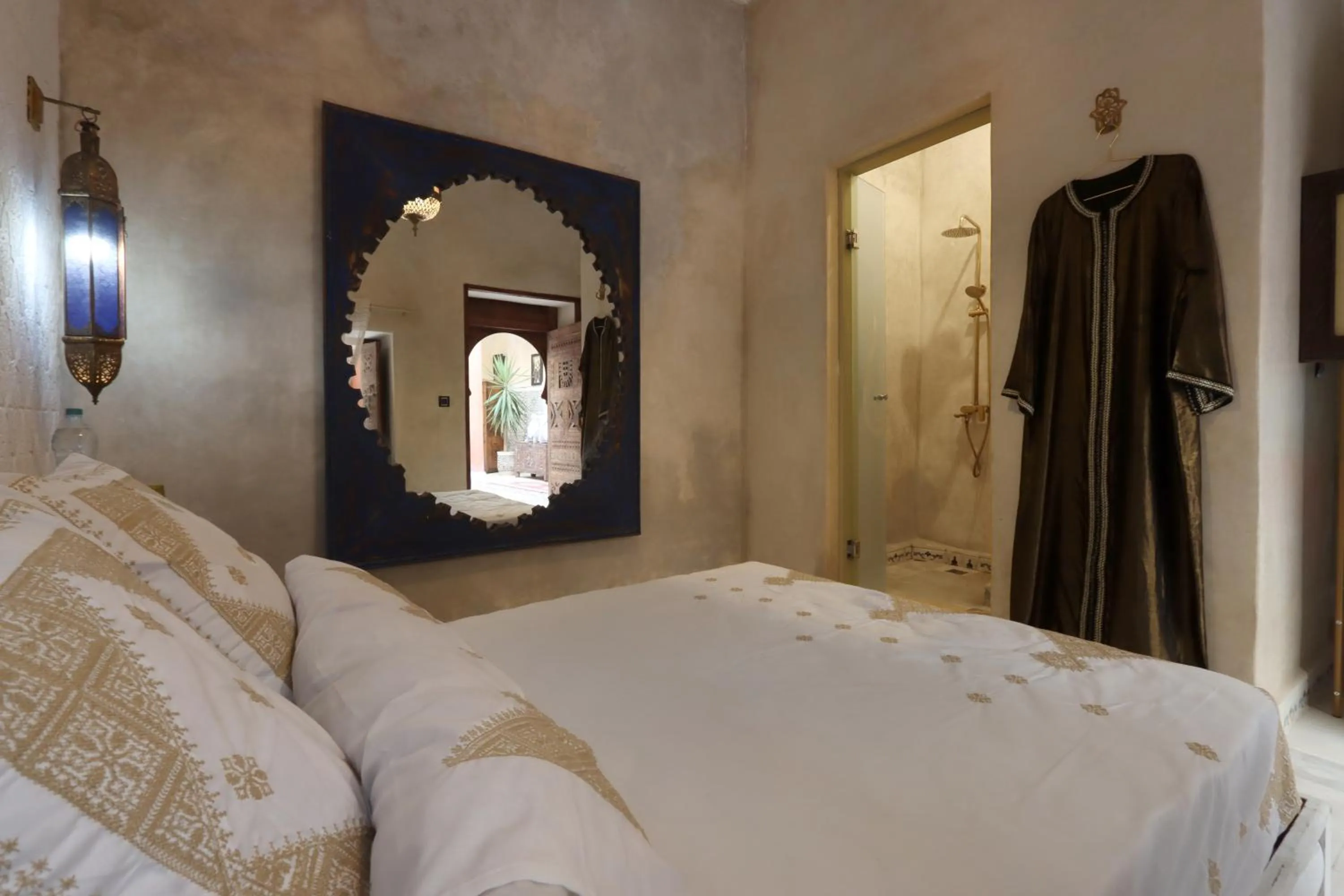 Bed in Riad La Fayette Bed & Breakfast