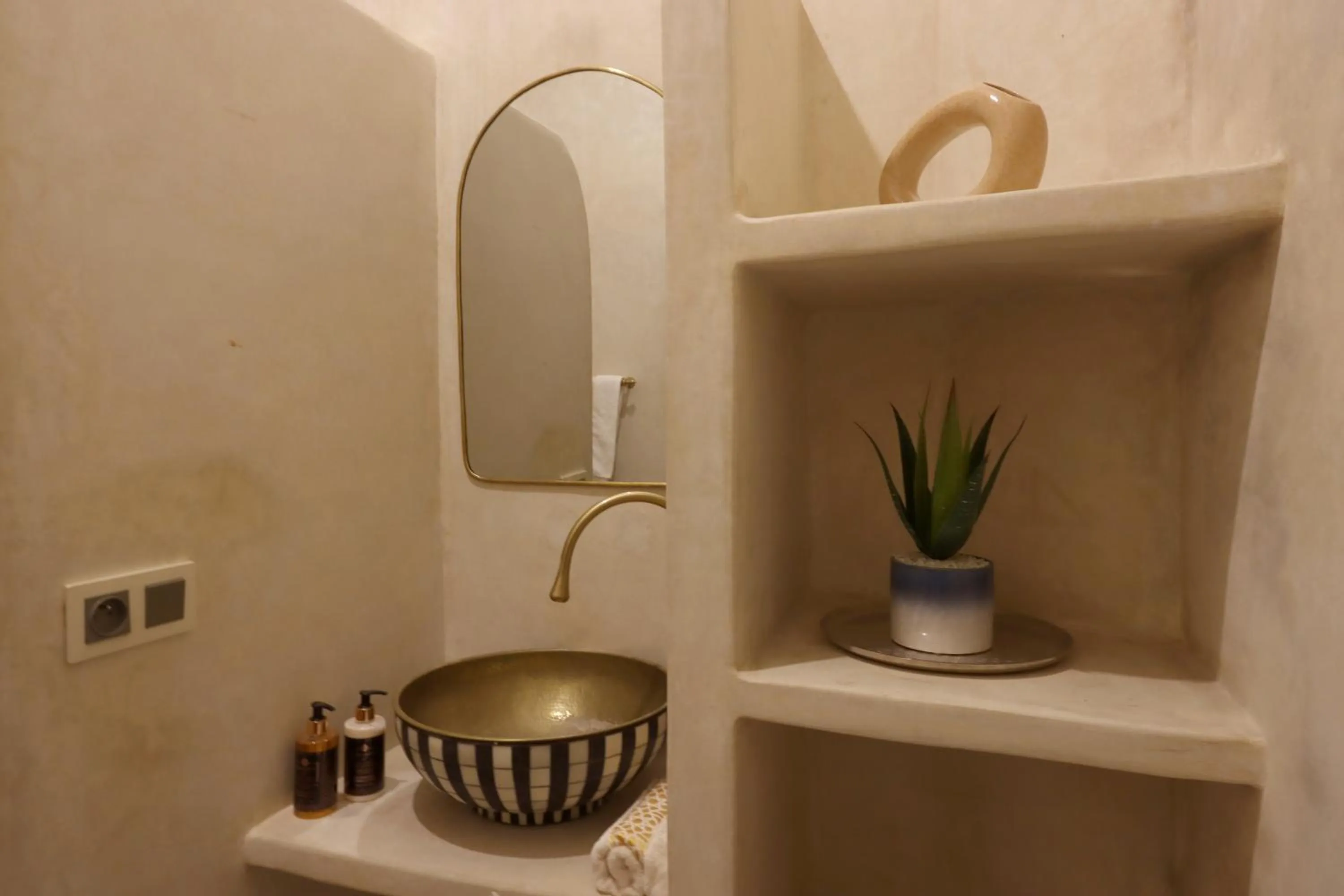 Bathroom in Riad La Fayette Bed & Breakfast