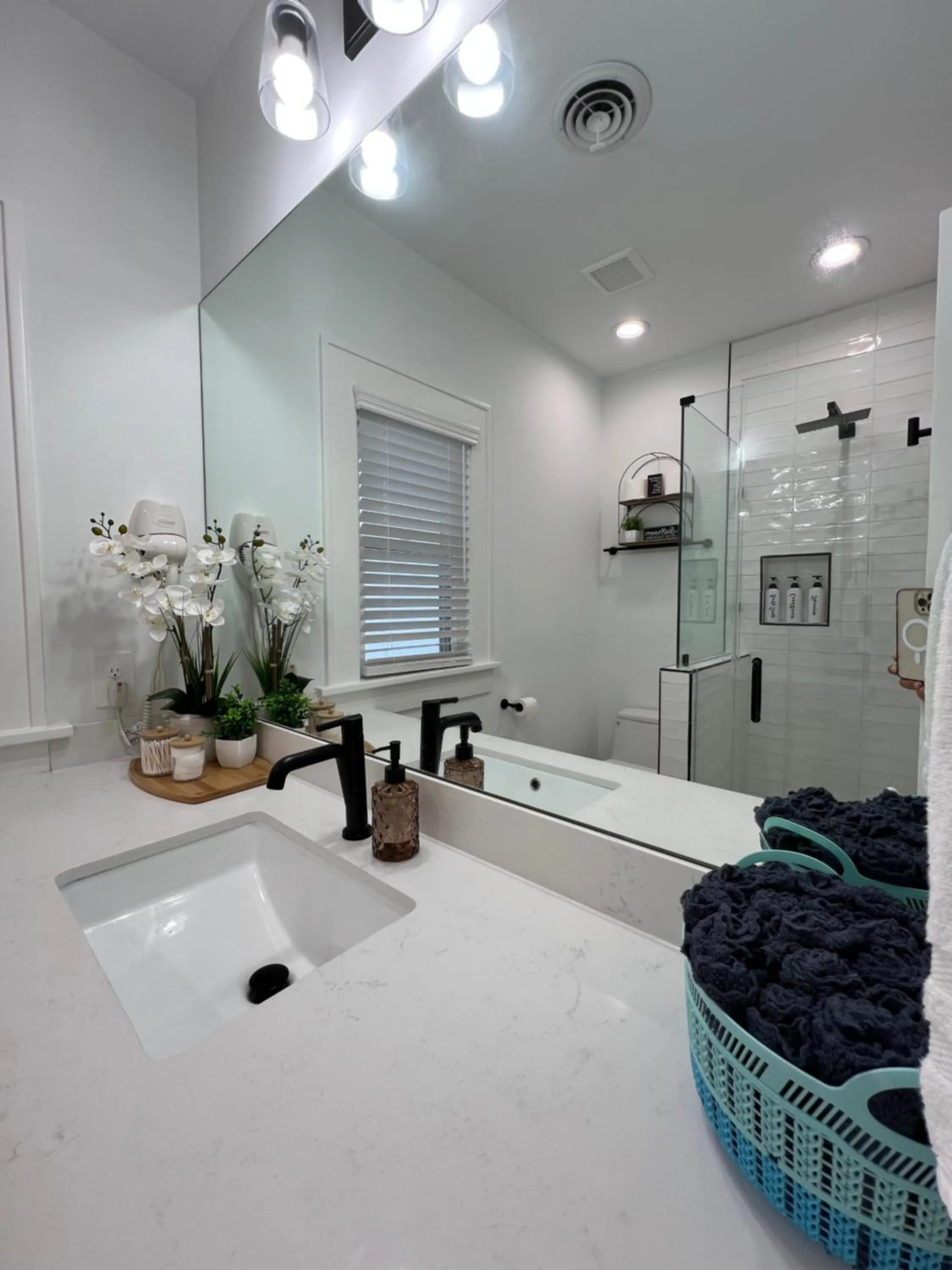 Shower in MyCrib Houston Hostel