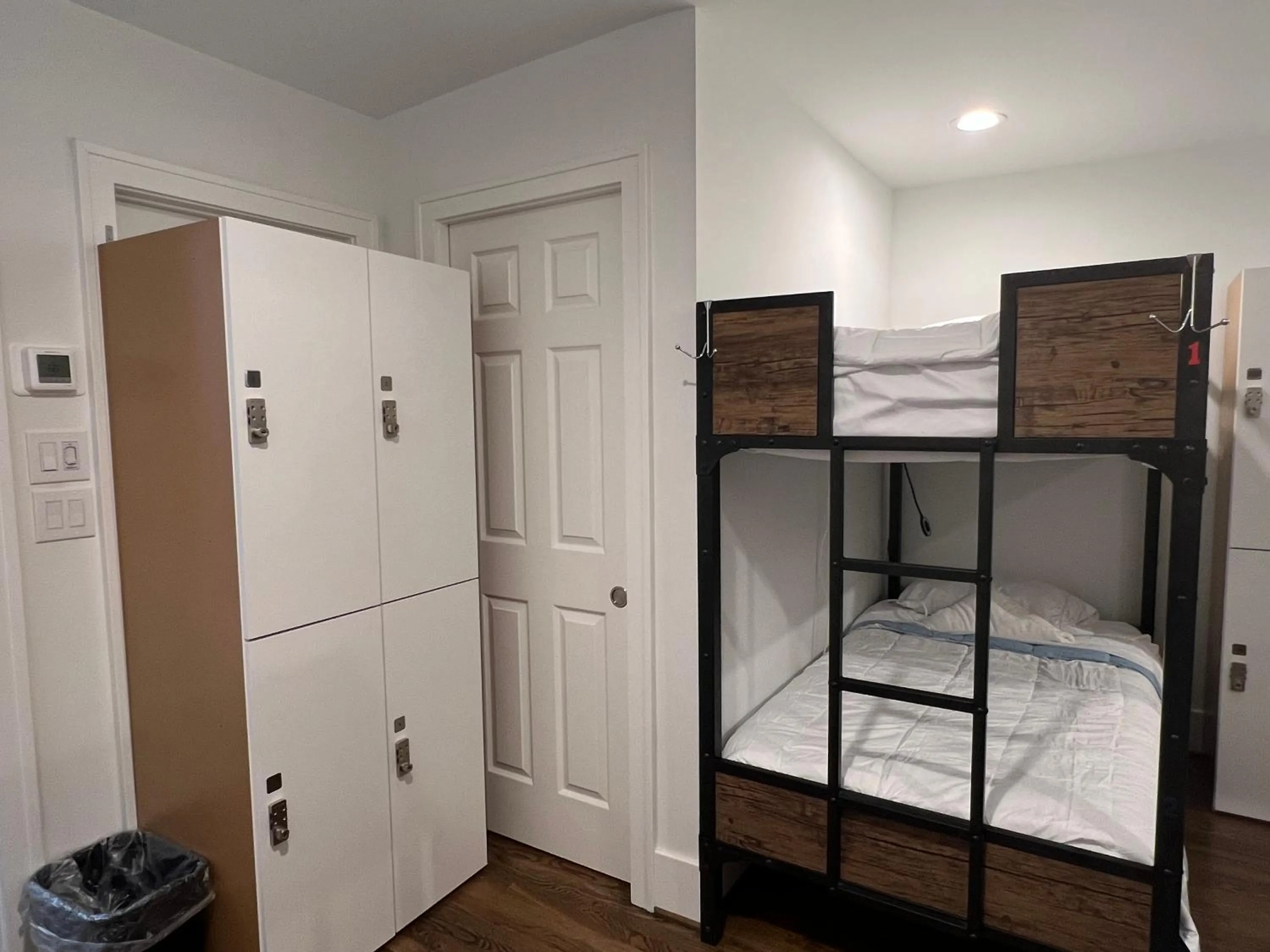 Bed in MyCrib Houston Hostel