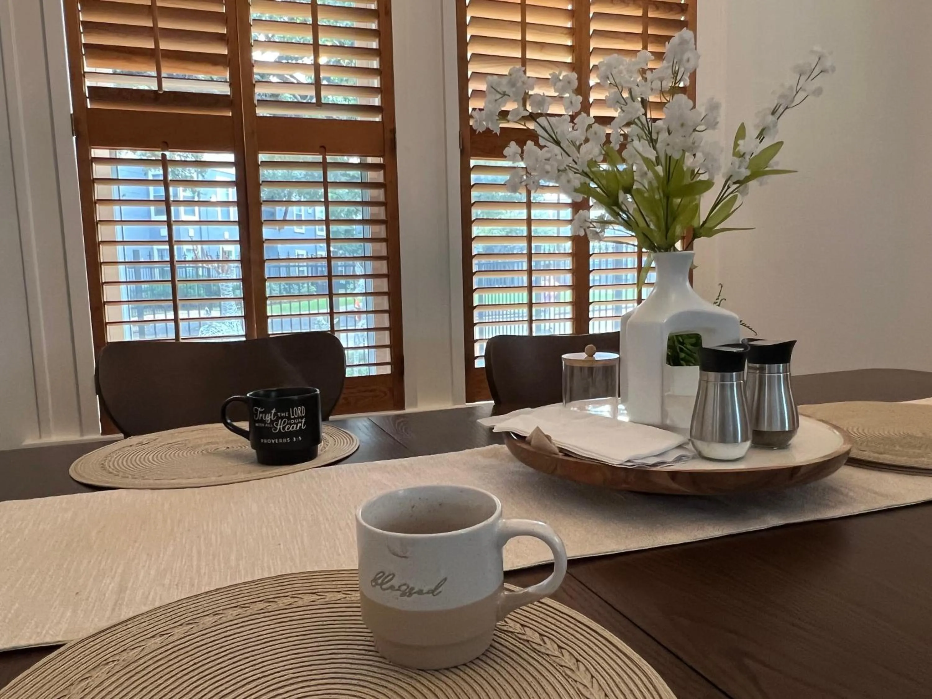 Coffee/tea facilities in MyCrib Houston Hostel