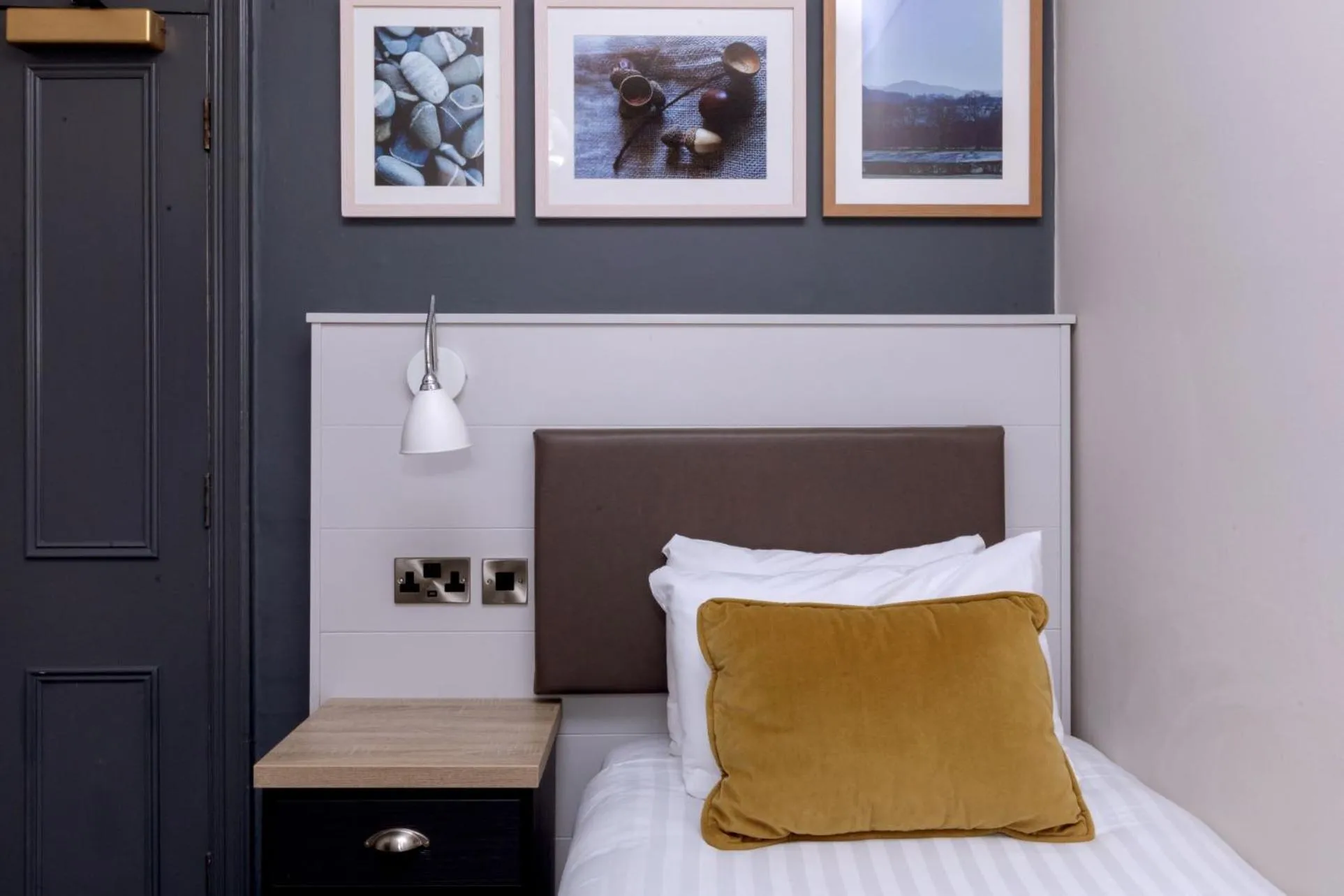 Bed in The Harrogate Inn - The Inn Collection Group