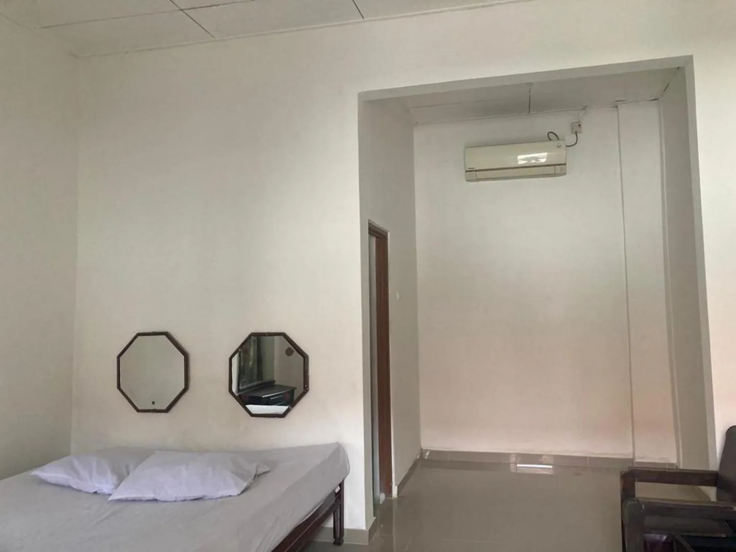 Bedroom, Bed in Hotel Surya Citra Jogja A Mitra RedDoorz