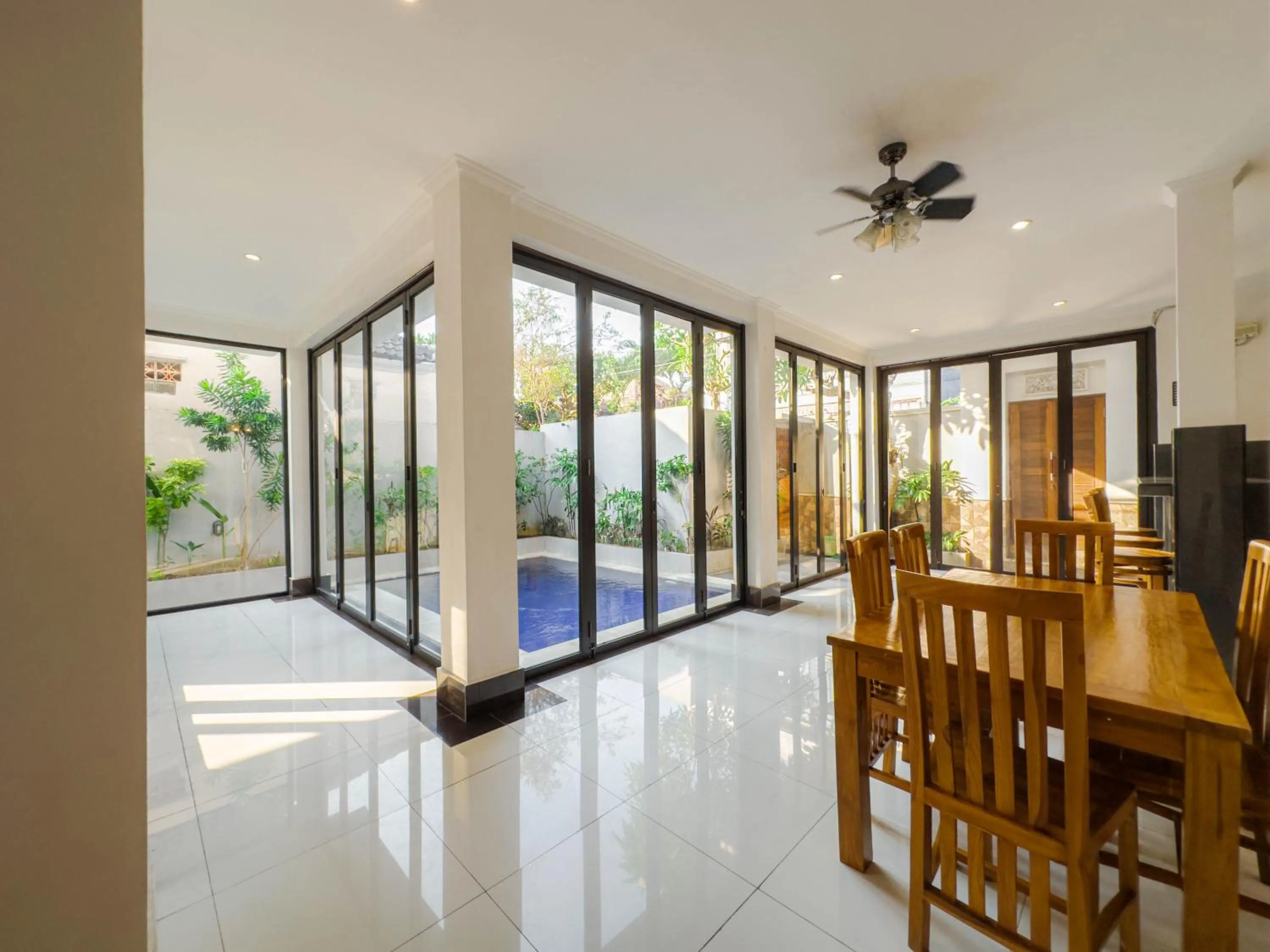 Dining area in Moai House