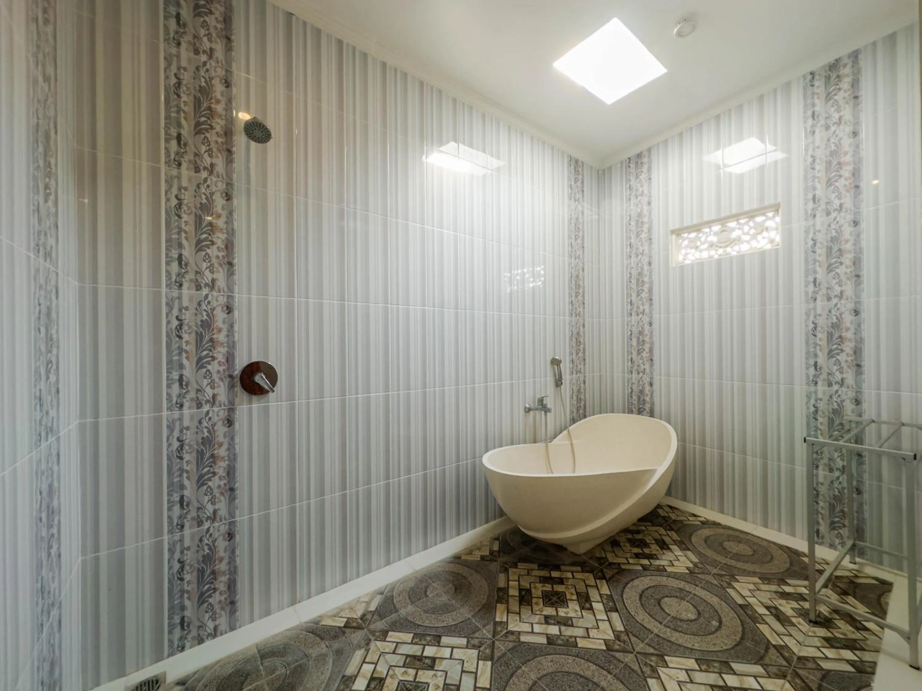 Bathroom in Moai House