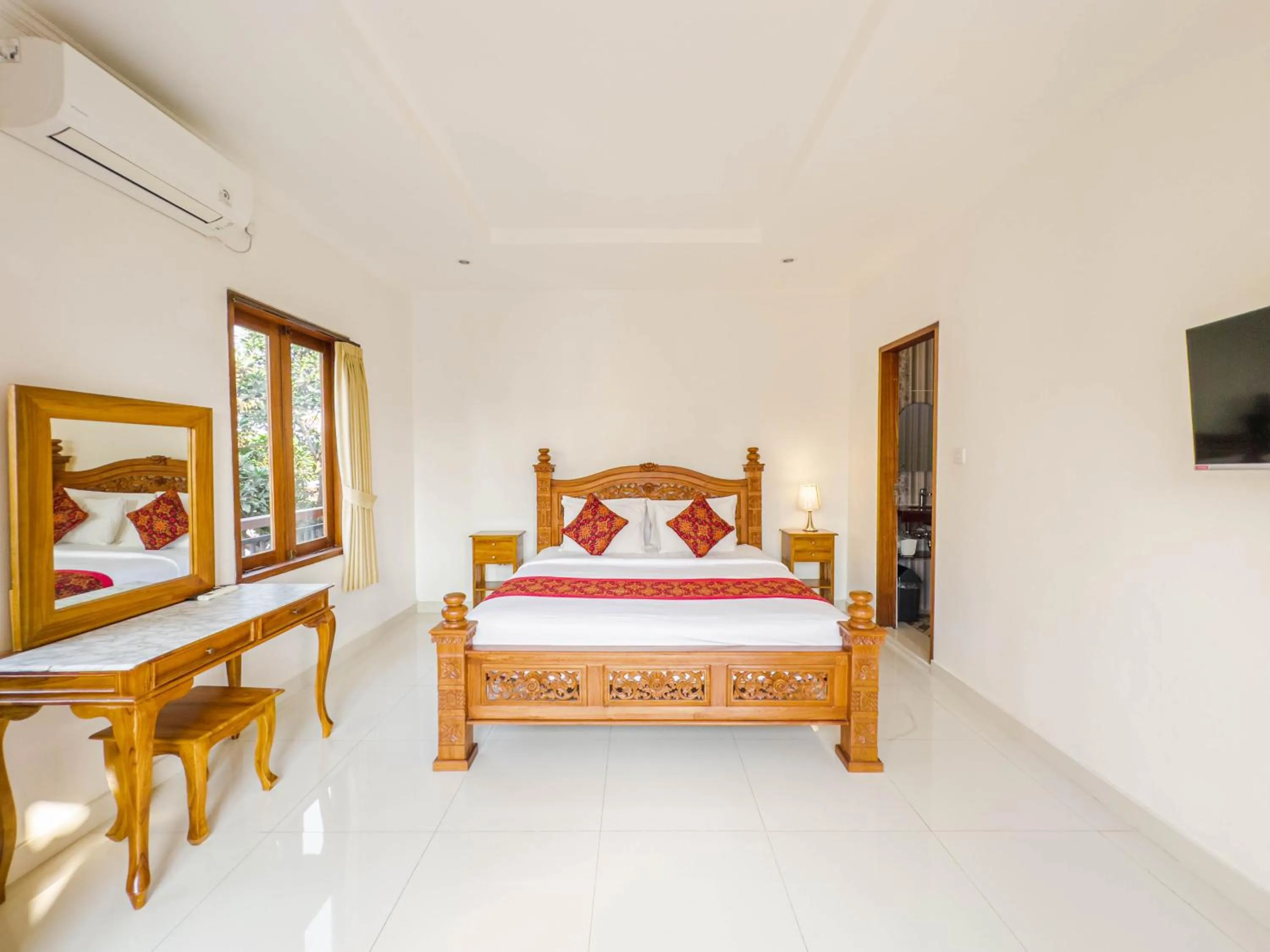 Bedroom, Bed in Moai House