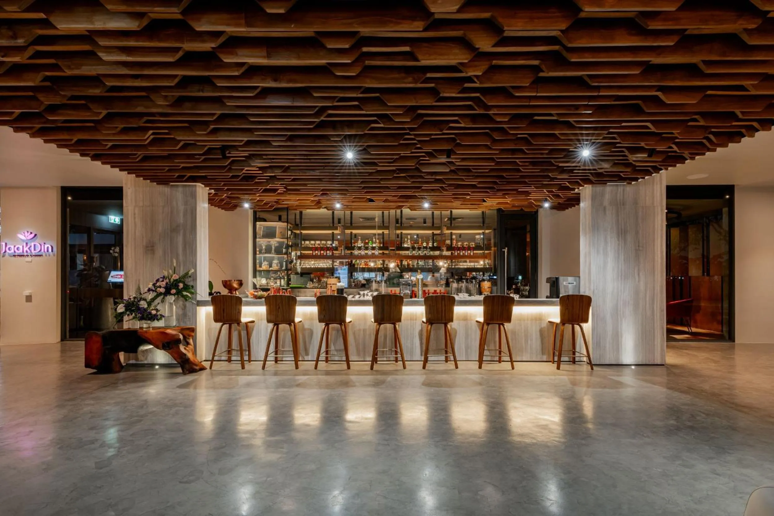 Lounge or bar in La Green Hotel and Residence