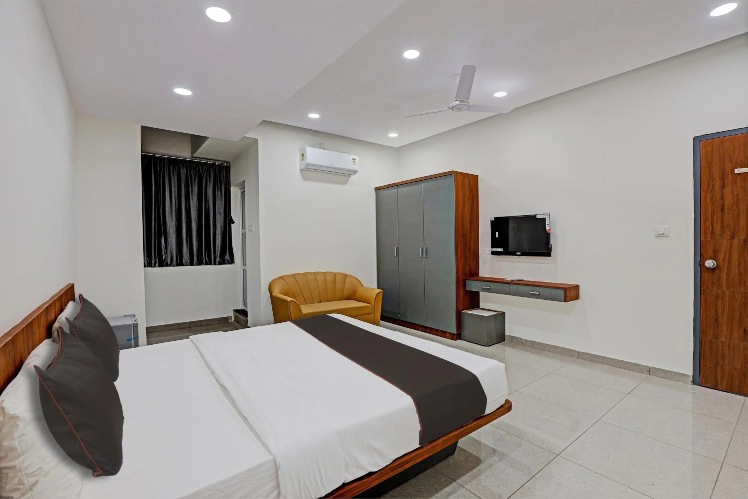 Bedroom, Bed in Collection O KANHA INN