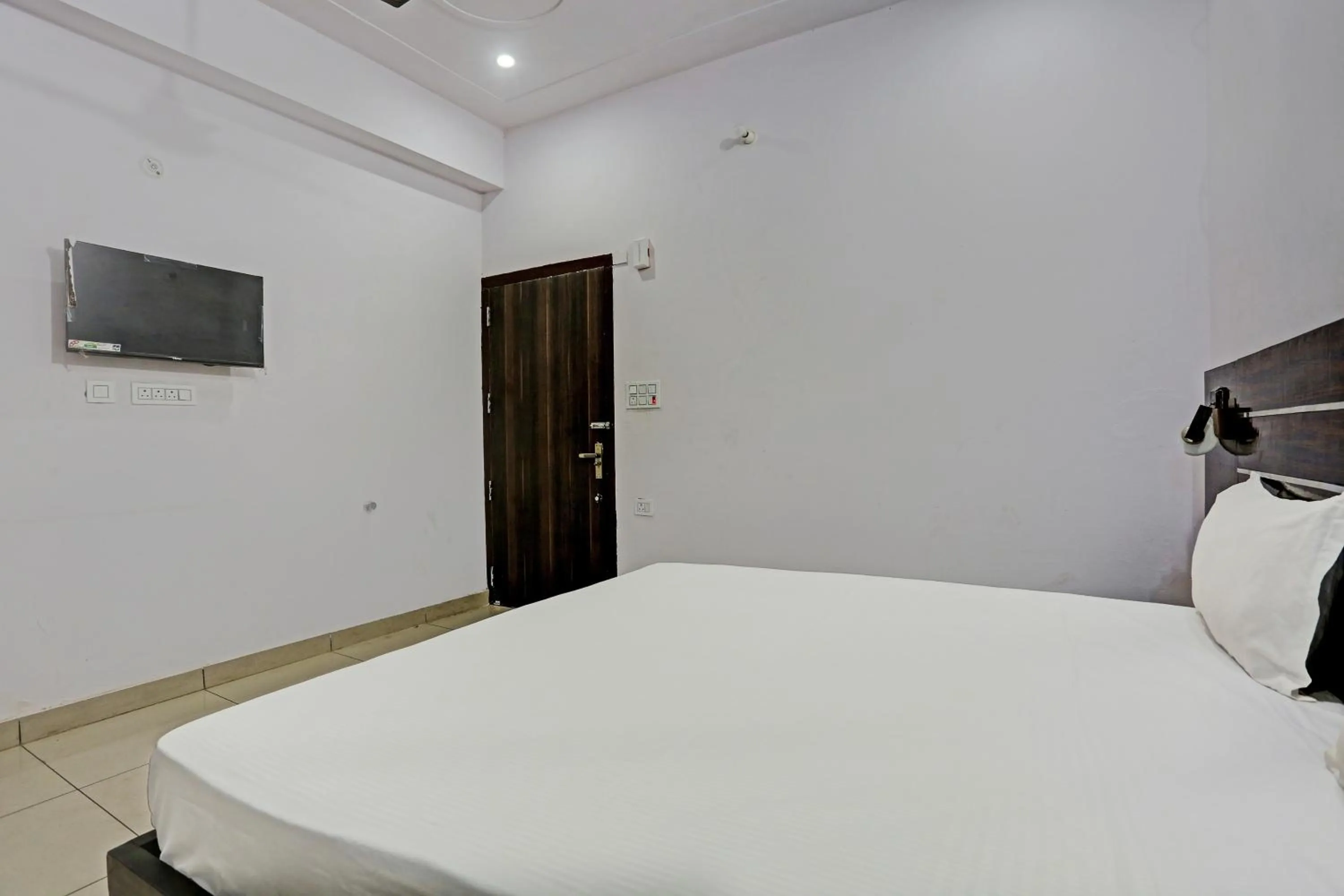 Bedroom in Hotel O Mahak Hotel & Restaurant