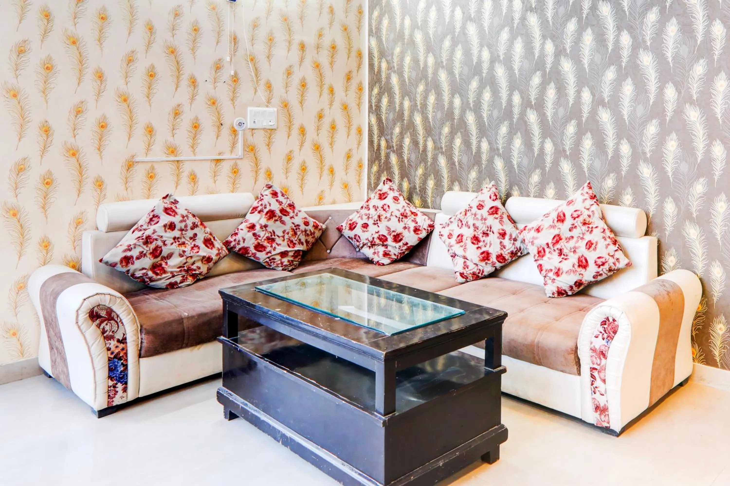 Lobby or reception in Super Hotel O Gomti Nagar Vigyan khand